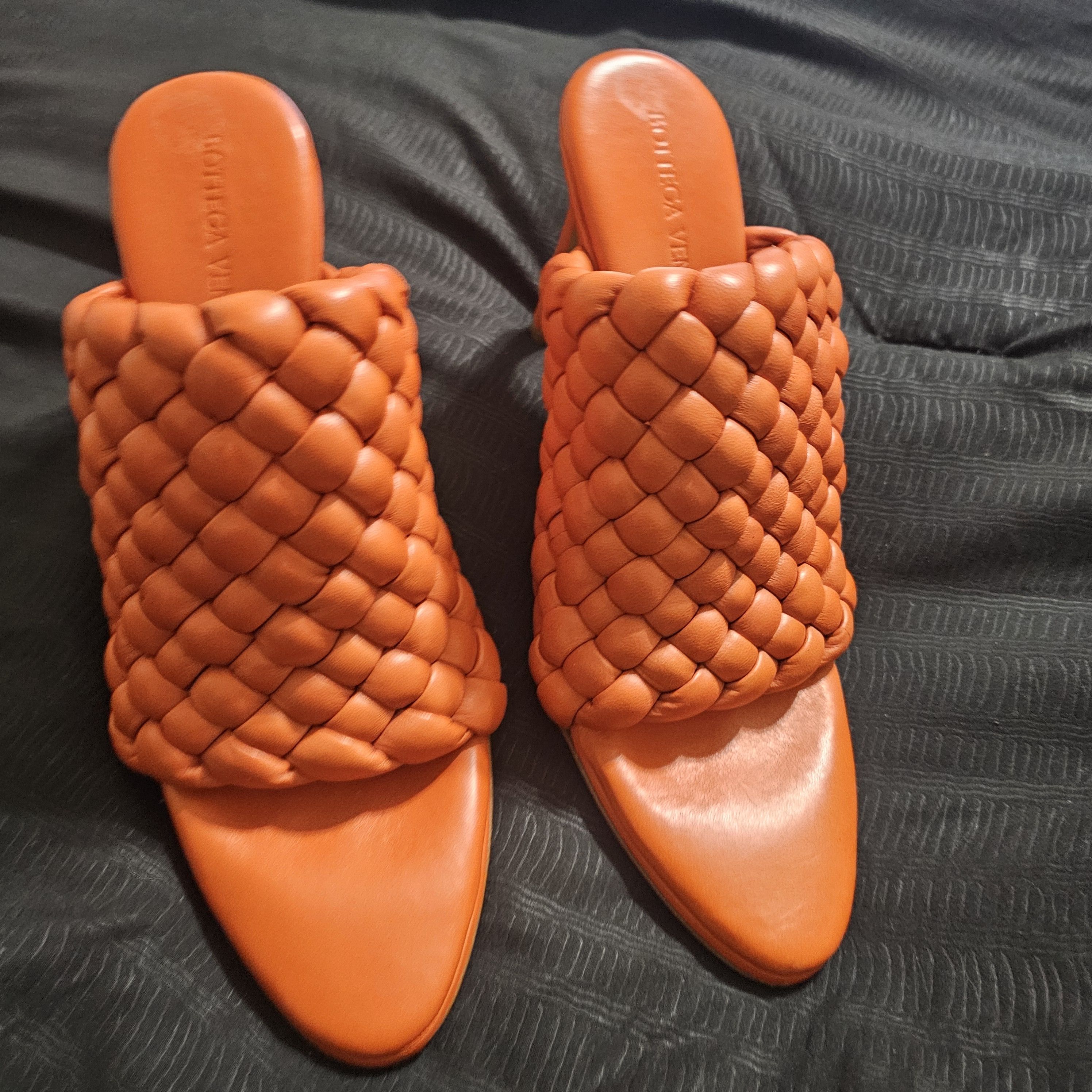 Bottega Veneta Bottega Veneta Intrecciato Weave Leather Orange Mules Sz 38 Size US 8 / IT 38 - 8 Thumbnail