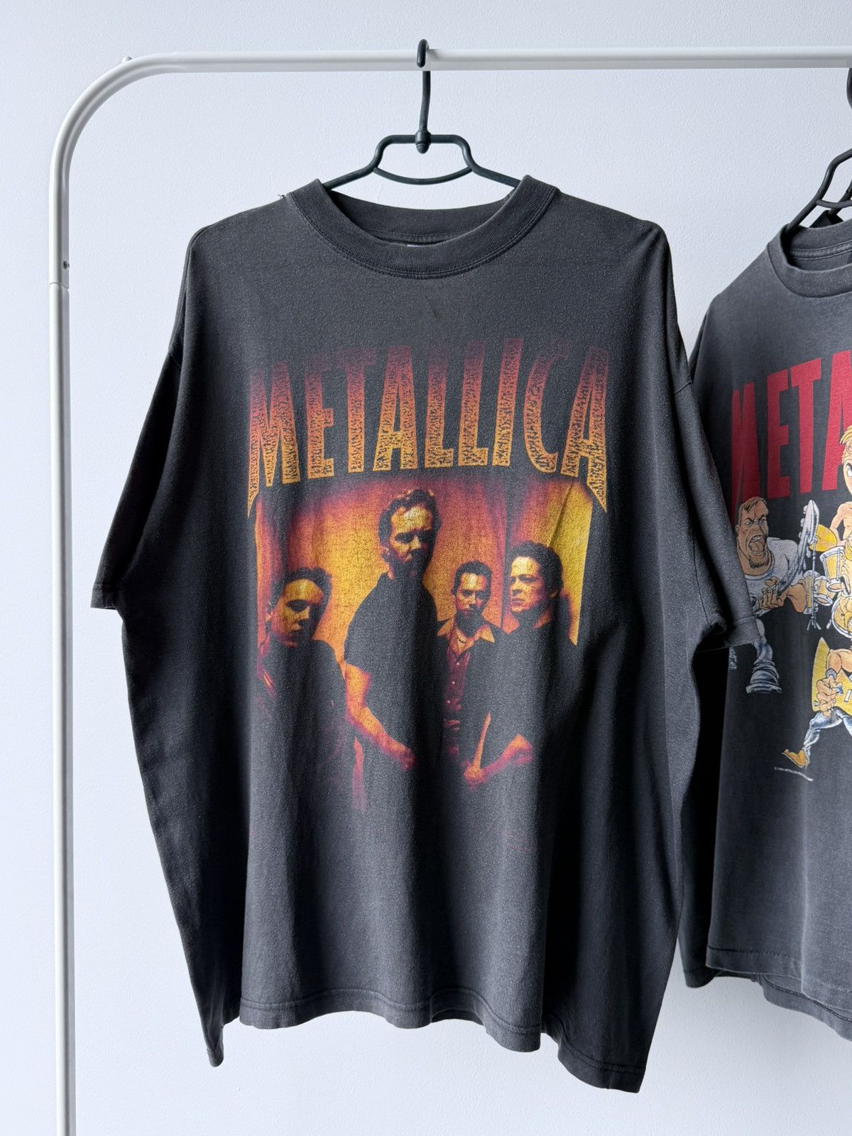 Band Tees Vintage 1999 Metallica Band Tour Tee T-Shirt Size US XL / EU 56 / 4 - 1 Thumbnail