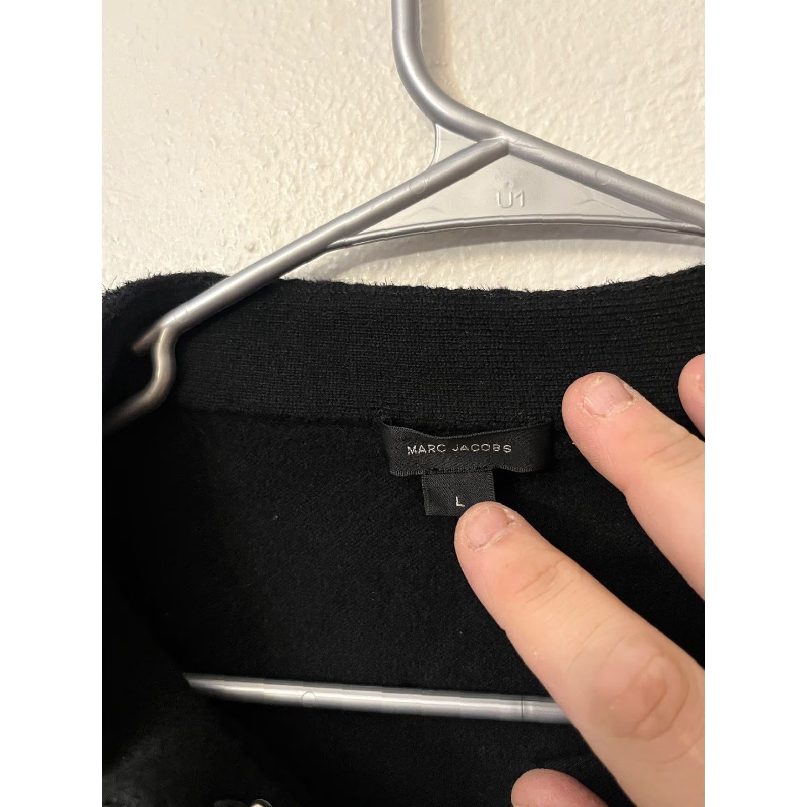 Marc by Marc Jacobs Marc by Marc Jacobs Cardigan Sweater Large Black Women's Wool Cashmere Blend Knit V-Neck Button All Seasons Regular Size L Name Brand Size L / US 10 / IT 46 - 2 Thumbnail