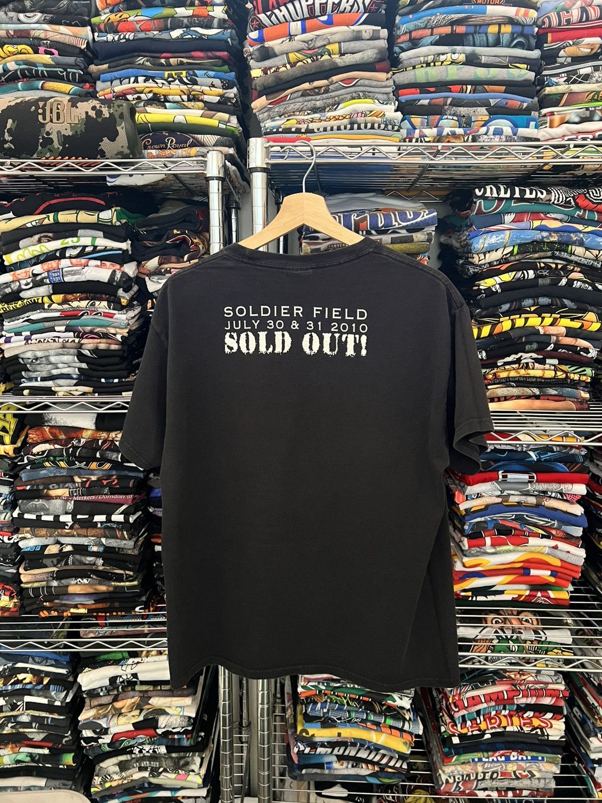Bon Jovi 2010 Bon Jovi Soldier Field Sold Out Tour Band Tee Size US L / EU 52-54 / 3 - 2 Thumbnail