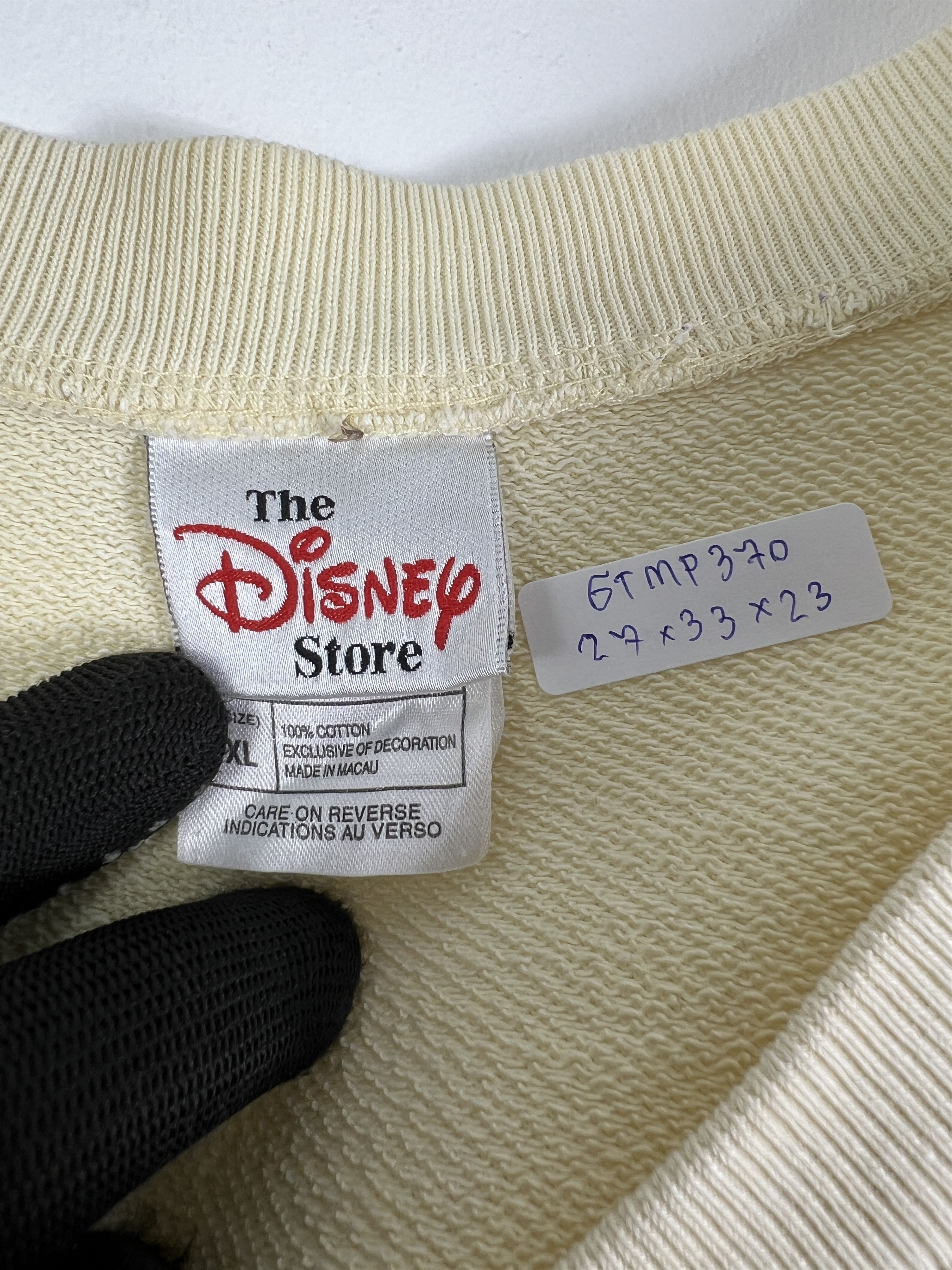 Disney Vintage Winnie the Pooh Embroidery Sweatshirt (XL) GTMP370 Size US XL / EU 56 / 4 - 3 Thumbnail