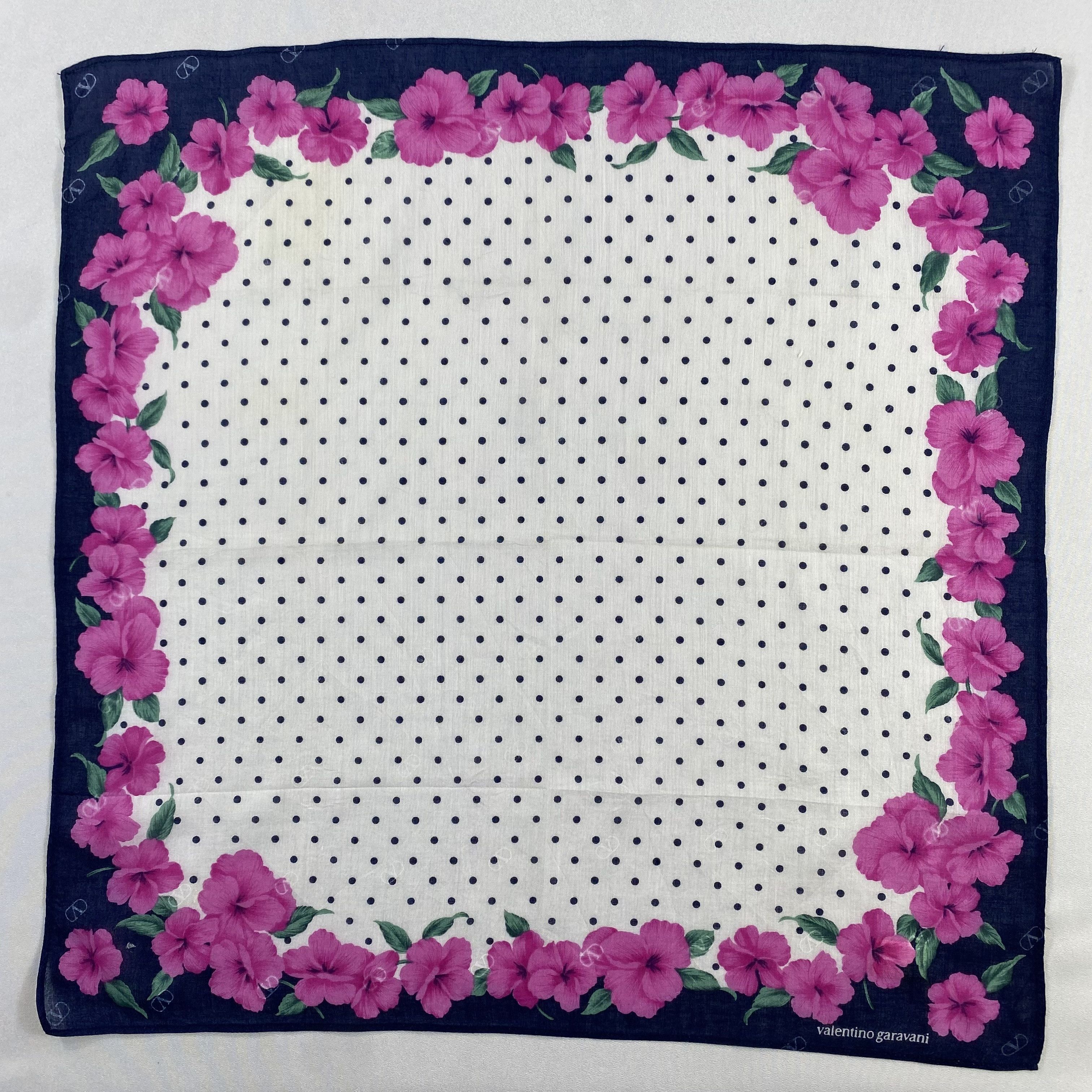 Valentino × Vintage Valentino Garavani Bandana/ Handkerchief / Neckerchief-P1296 Size ONE SIZE - 1 Thumbnail