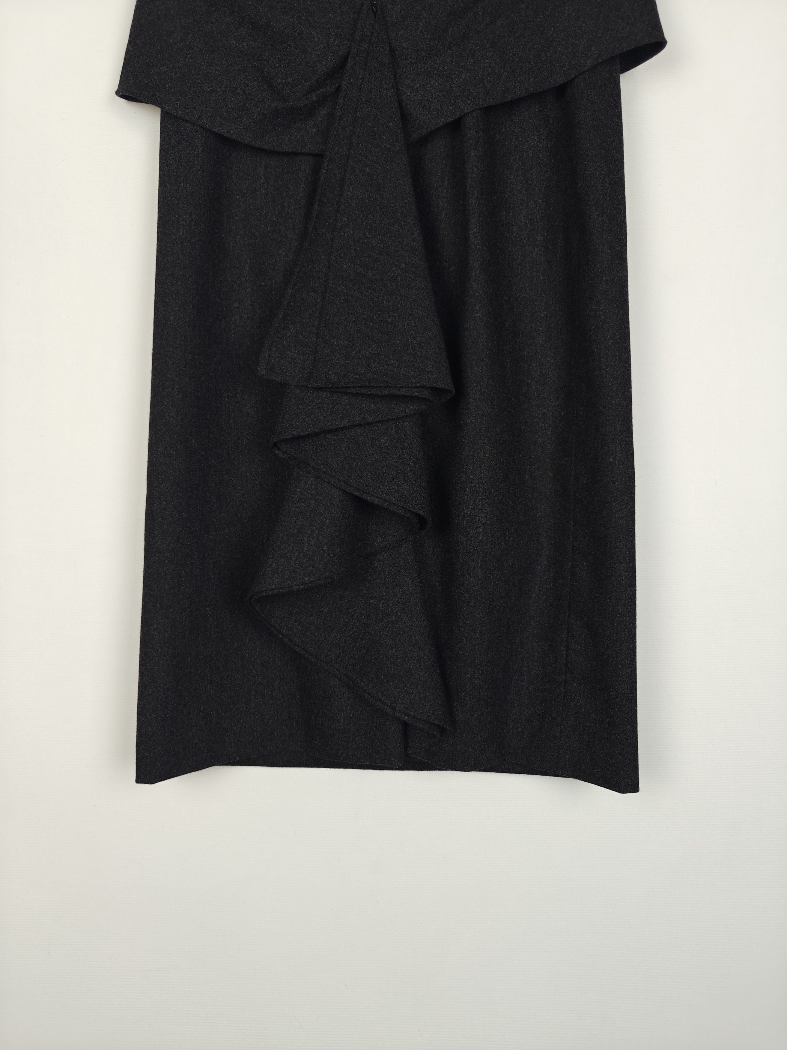 Max Mara Max Mara Gray Skirt size US8 Size 30" / US 8 / IT 44 - 3 Thumbnail