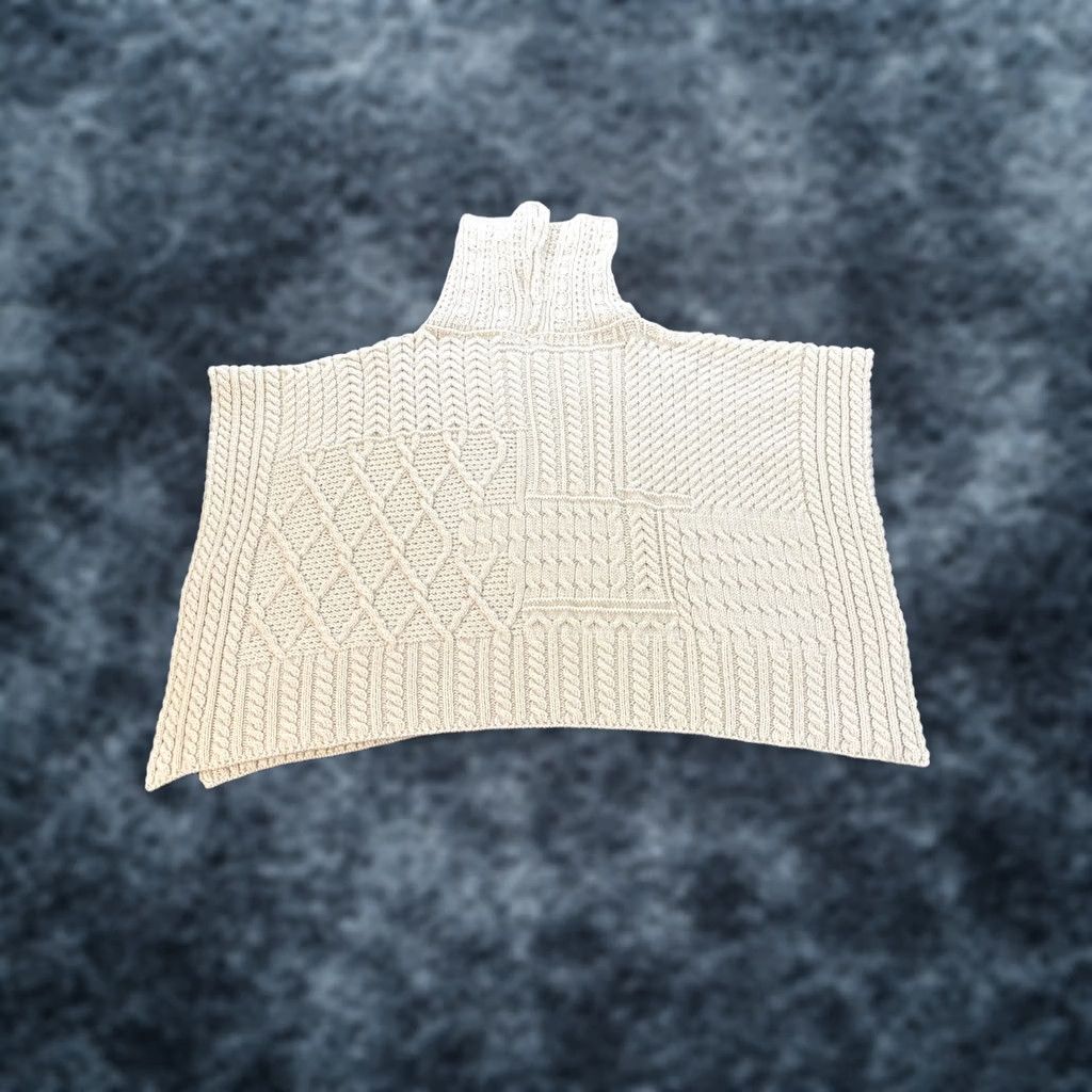 Vintage Carraig Donn Cable Poncho Aran Ivory Merino Wool Knit Size ONE SIZE - 1 Thumbnail