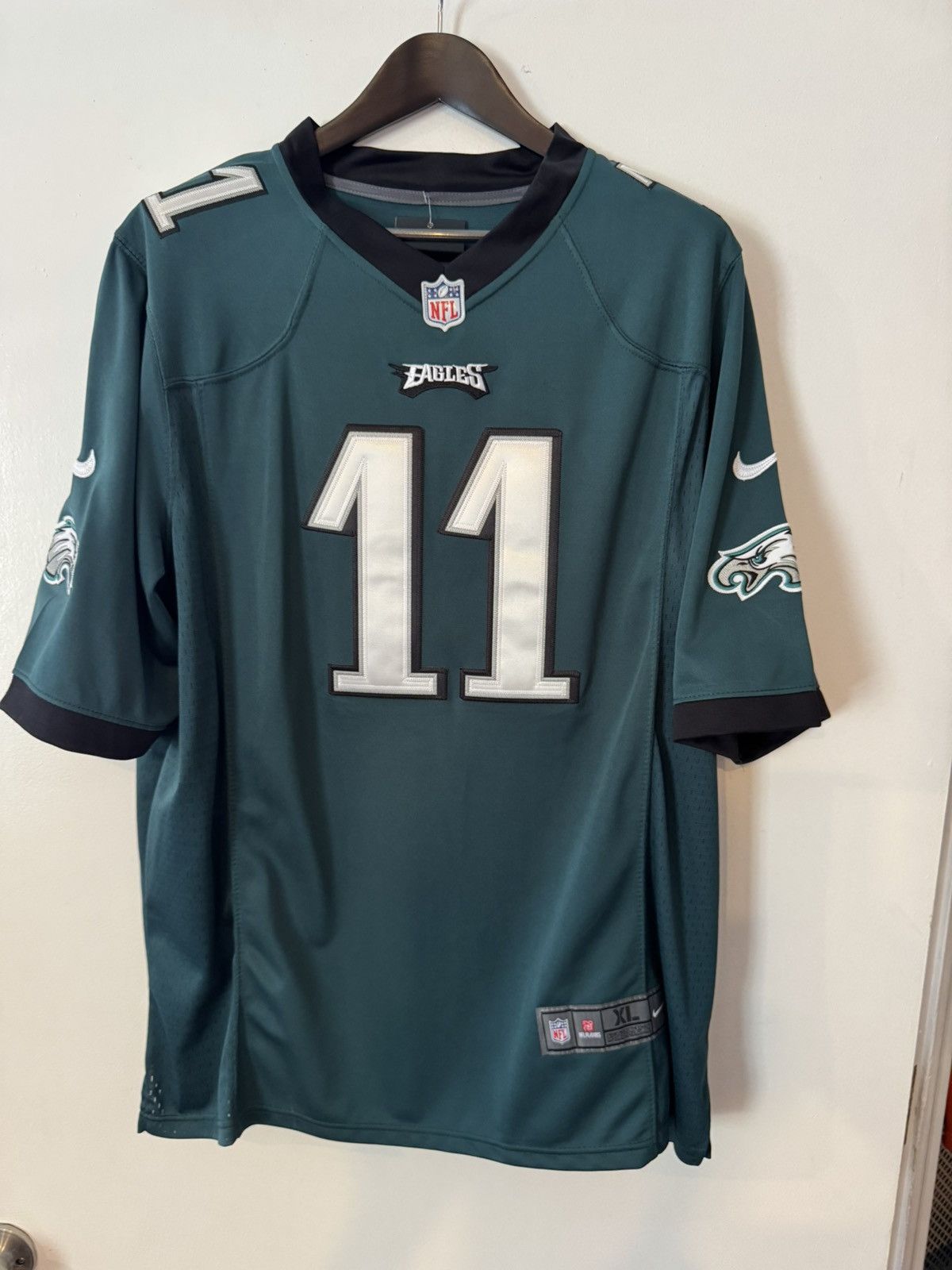 NFL #11 Carson Wentz Eagles Jersey Size US XL / EU 56 / 4 - 1 Thumbnail