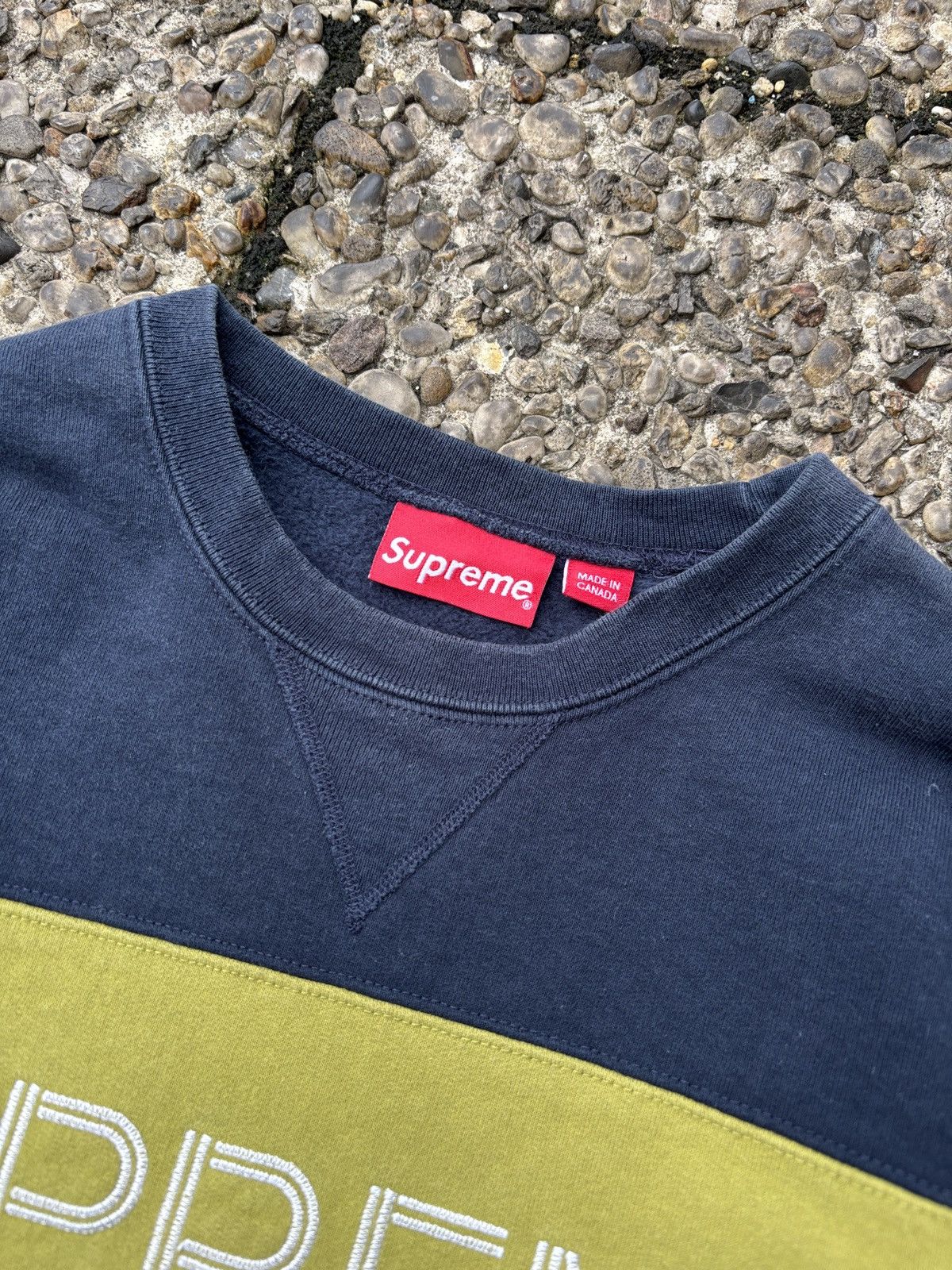 Supreme Supreme Zig Zag Stitch Panel Crewneck Size US M / EU 48-50 / 2 - 3 Thumbnail