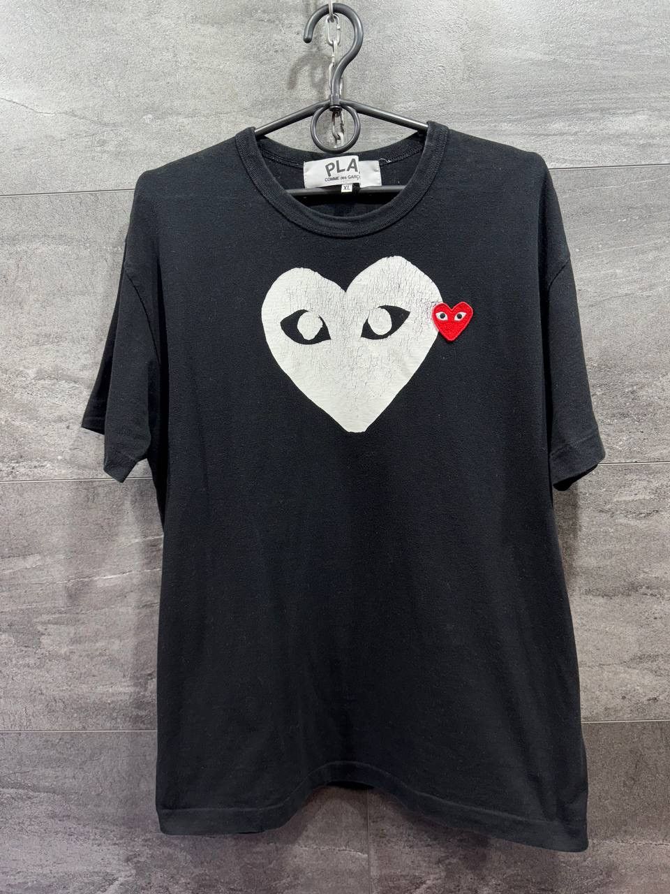 Comme des Garcons PLAY Men’s Comme de Garcons Play CDG Black Shirt patch Size US XL / EU 56 / 4 - 1 Thumbnail