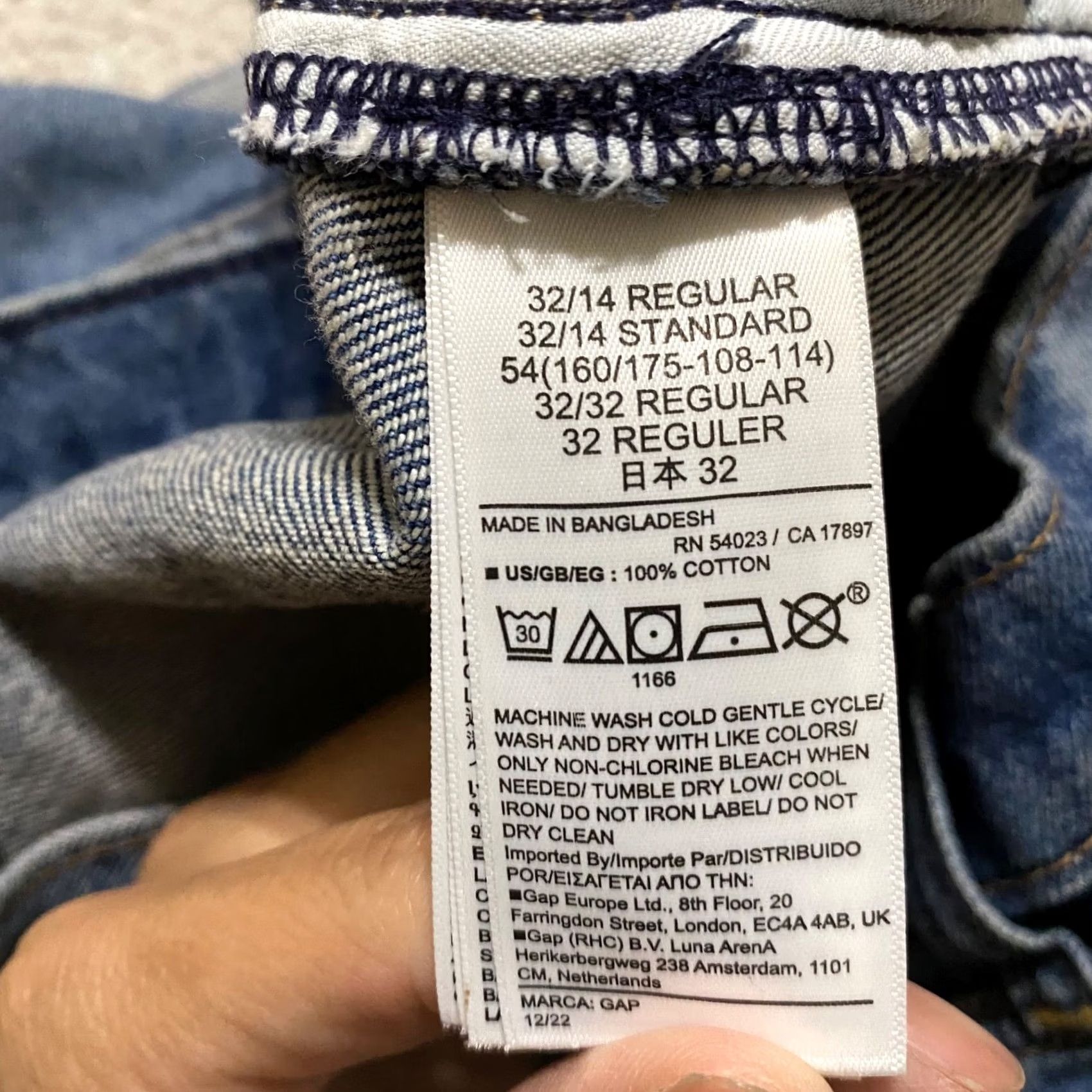 Gap GAP Womens Shirt 14 Blue Denim Medium Wash 4" Inseam Cut-Off High Rise 5-Pocket Jeans Shorts Mens Women Girls Size 36" / US 14 / IT 50 - 4 Thumbnail