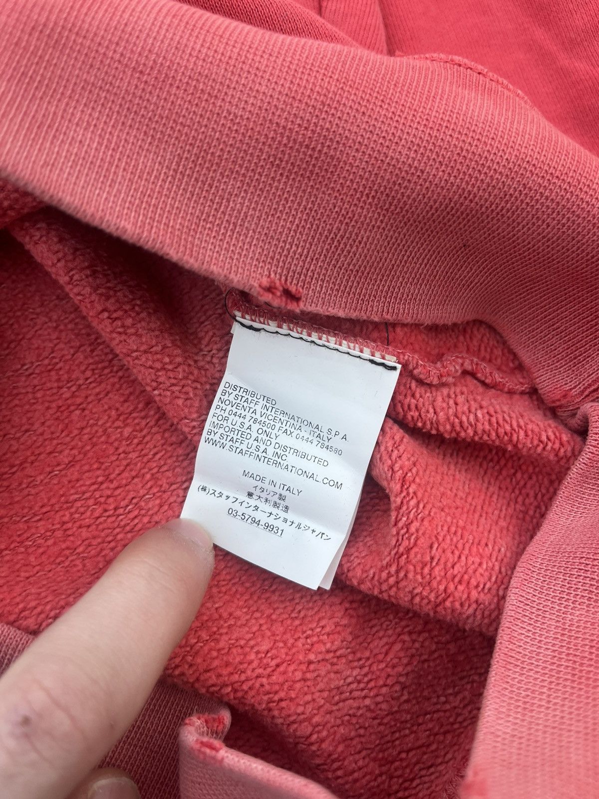 Dsquared2 Vintage Dsquared Red Sunfaded / Distressed Sweatshirt Size US M / EU 48-50 / 2 - 11 Thumbnail