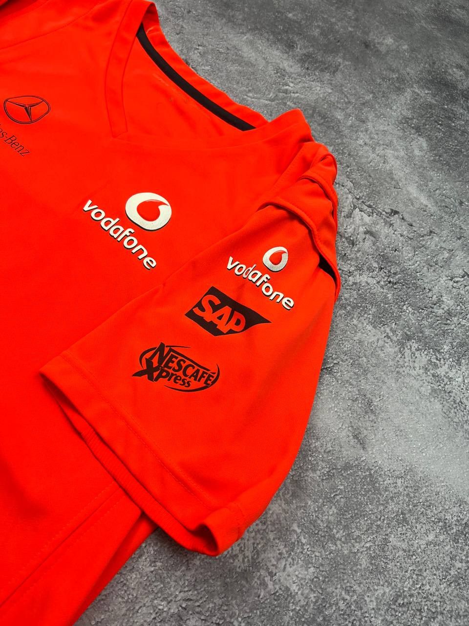 Formula 1 Mercedes Benz Vodafone Hugo Boss F1 T-Shirt Size US XL / EU 56 / 4 - 11 Thumbnail