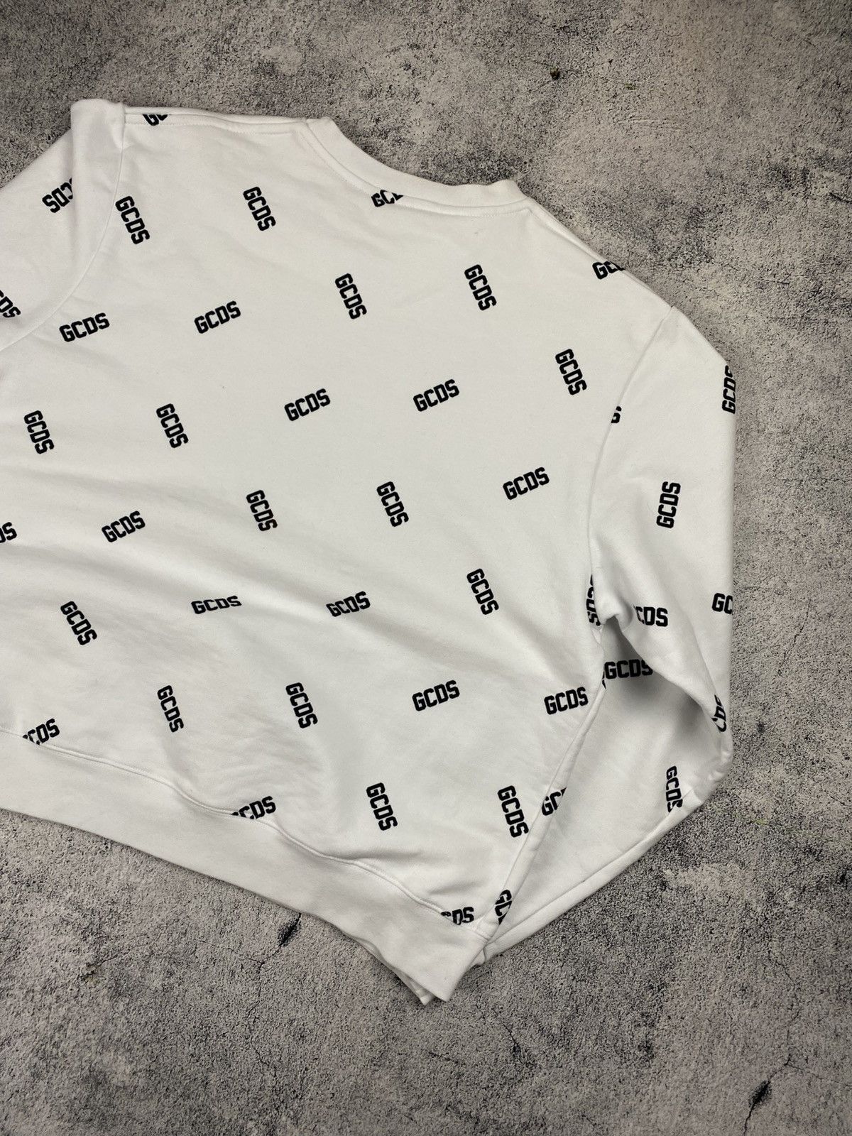 GCDS Rare GCDS Monogram Big Logo Hype Sweatshirt Size US L / EU 52-54 / 3 - 20 Thumbnail