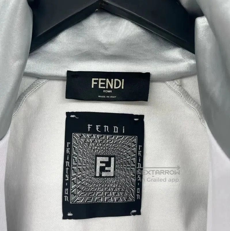 Fendi Fendi Silver Long Sleeve Men's Sweatshirt . Size US L / EU 52-54 / 3 - 5 Thumbnail