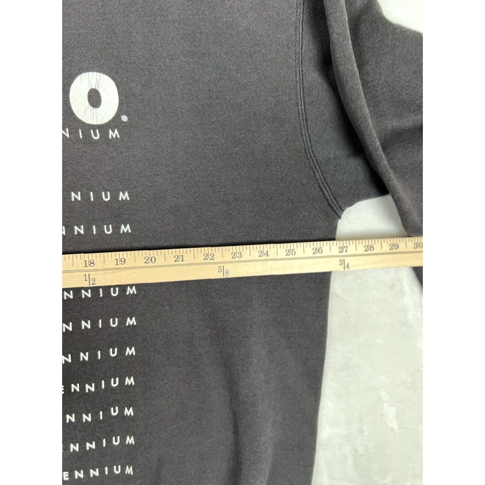 Lee VINTAGE Lee Sport Sweatshirt Mens 2XL Black Fleece Millennium Graphic Print Pullover Crew Neck Winter Fall USA Made Size US XXL / EU 58 / 5 - 6 Thumbnail