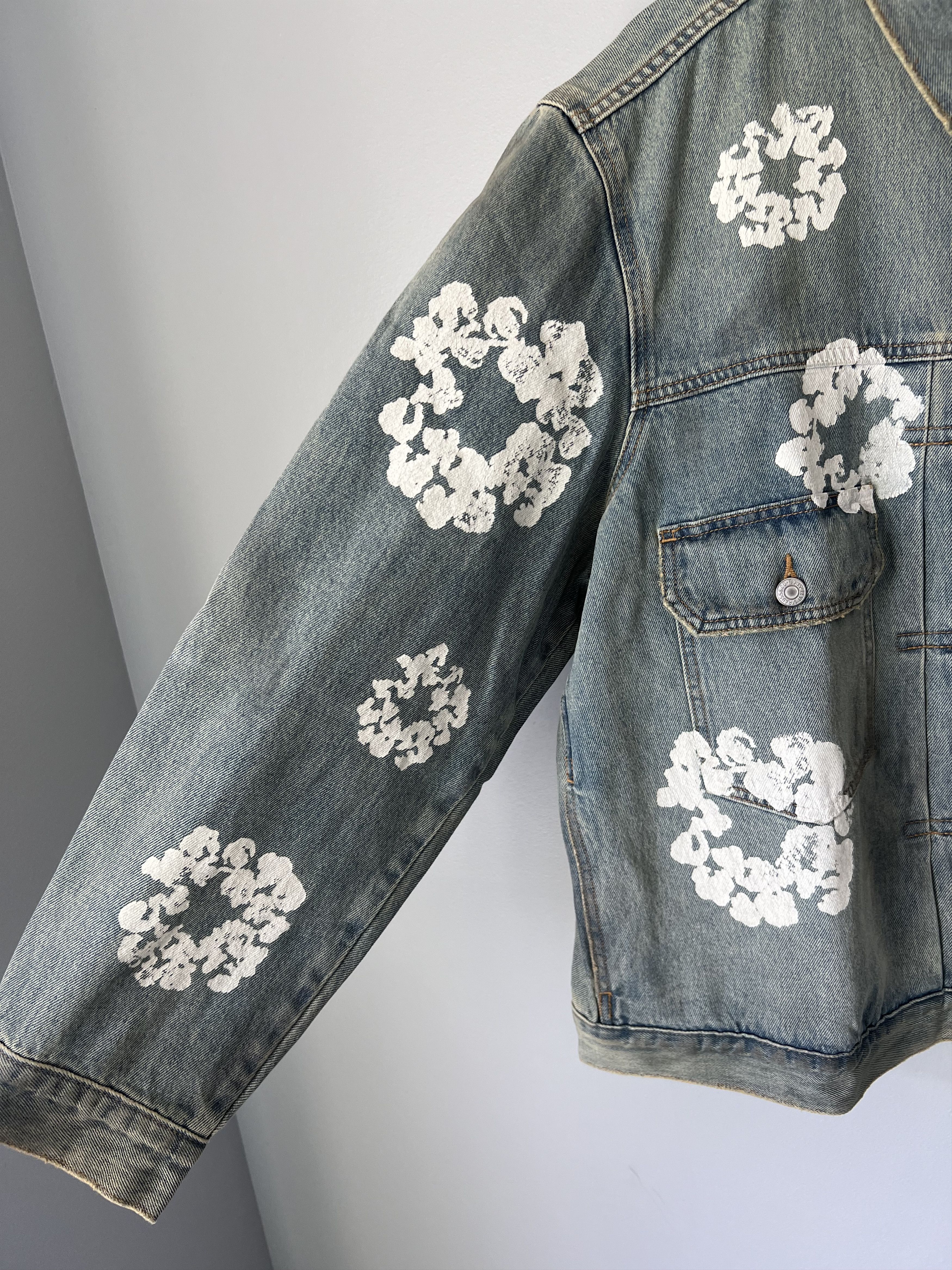 DENIM TEARS × Levi's Denim Tears Levi's Dirty Wash Wreath Type 2 Denim Jacket Size US XXL / EU 58 / 5 - 4 Thumbnail