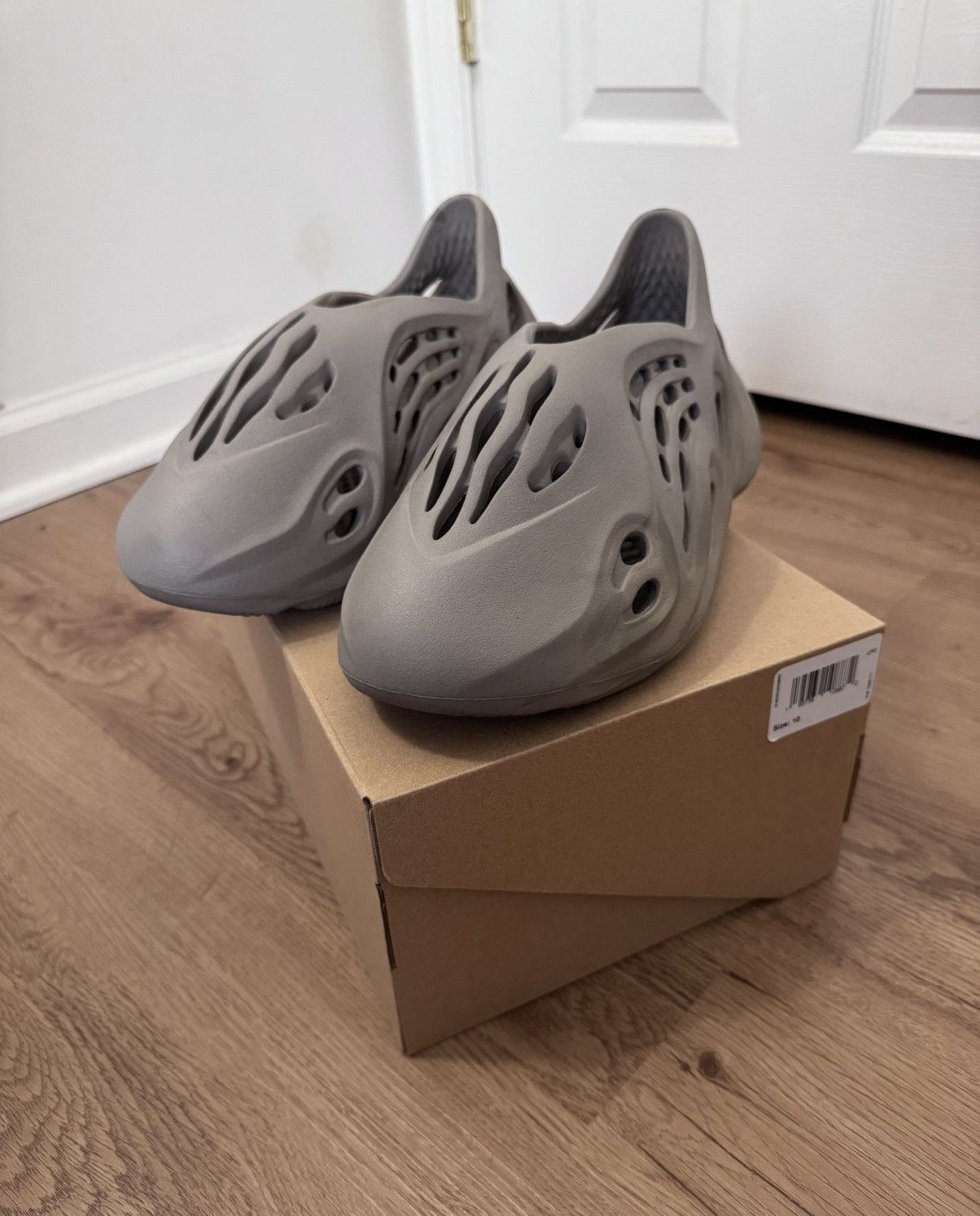 Adidas Adidas Yeezy Foam RNNR Stone Sage Size US 10 / EU 43 - 1 Thumbnail