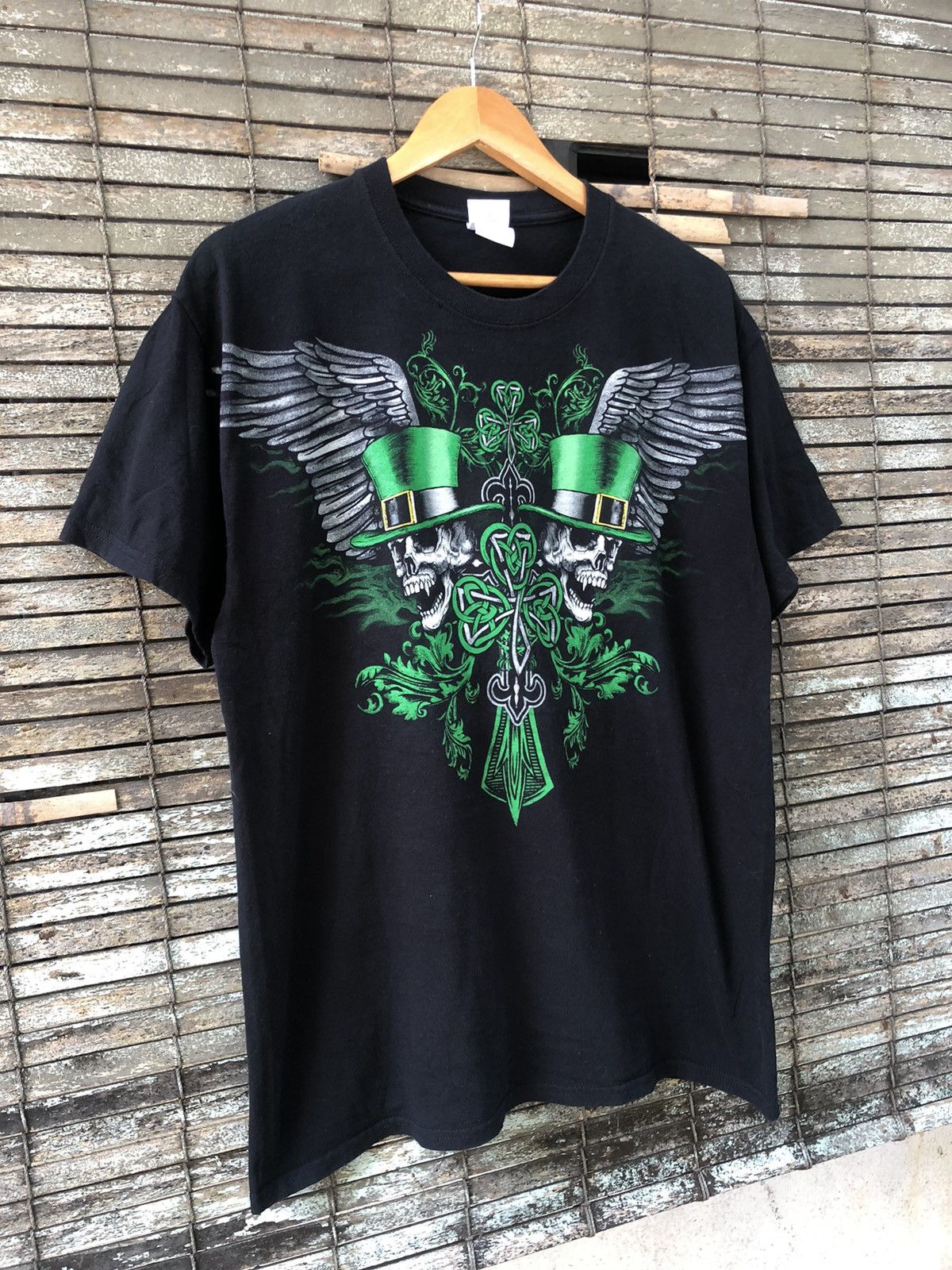 Affliction 🔥Vintage Y2K🔥St Patricks Day Green National Art Vector Tee Size US L / EU 52-54 / 3 - 7 Thumbnail