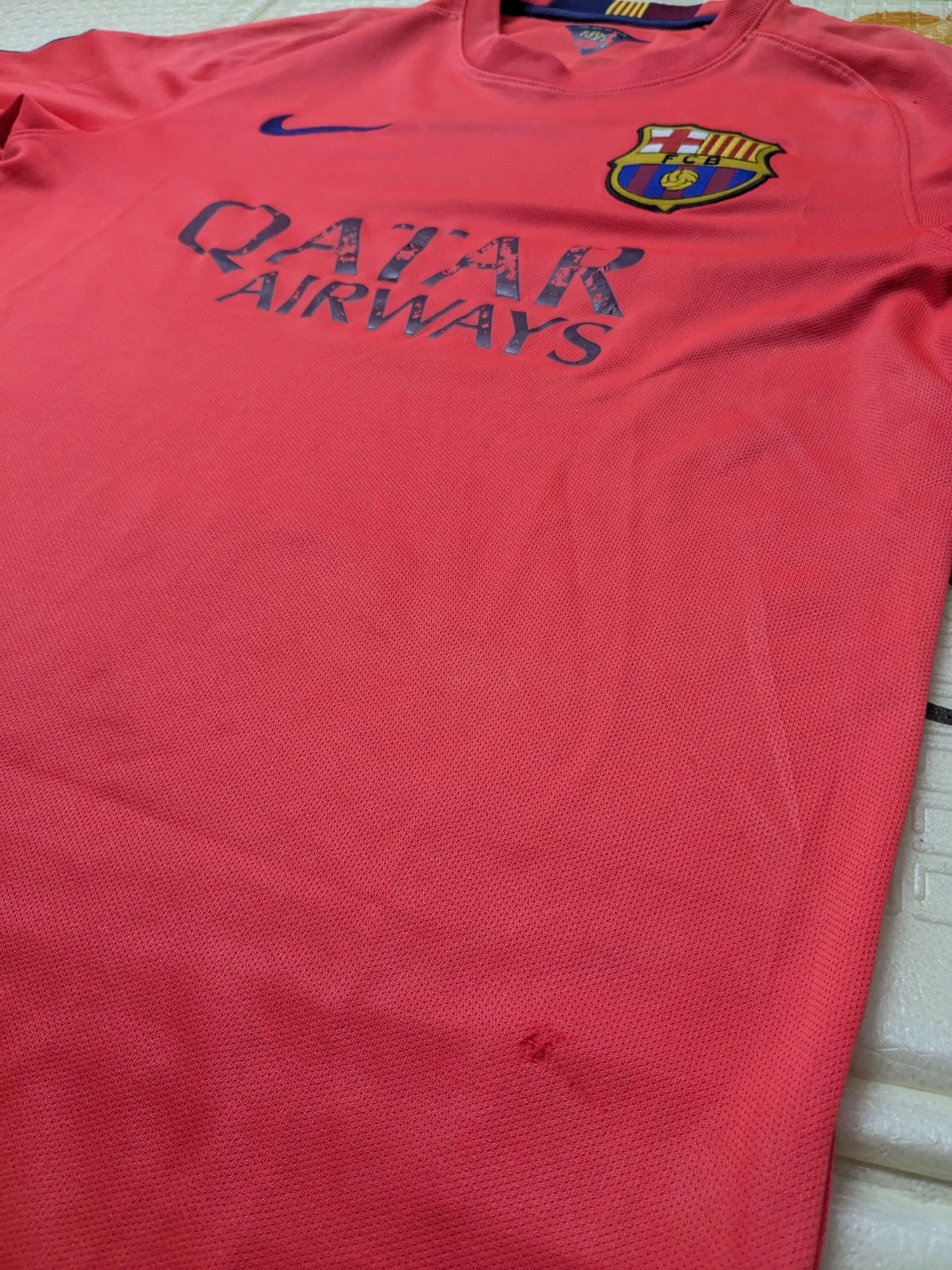 Nike FC Barcelona 2014/15 Away Jersey - Nike Dri-FIT - Size M Size US M / EU 48-50 / 2 - 6 Thumbnail