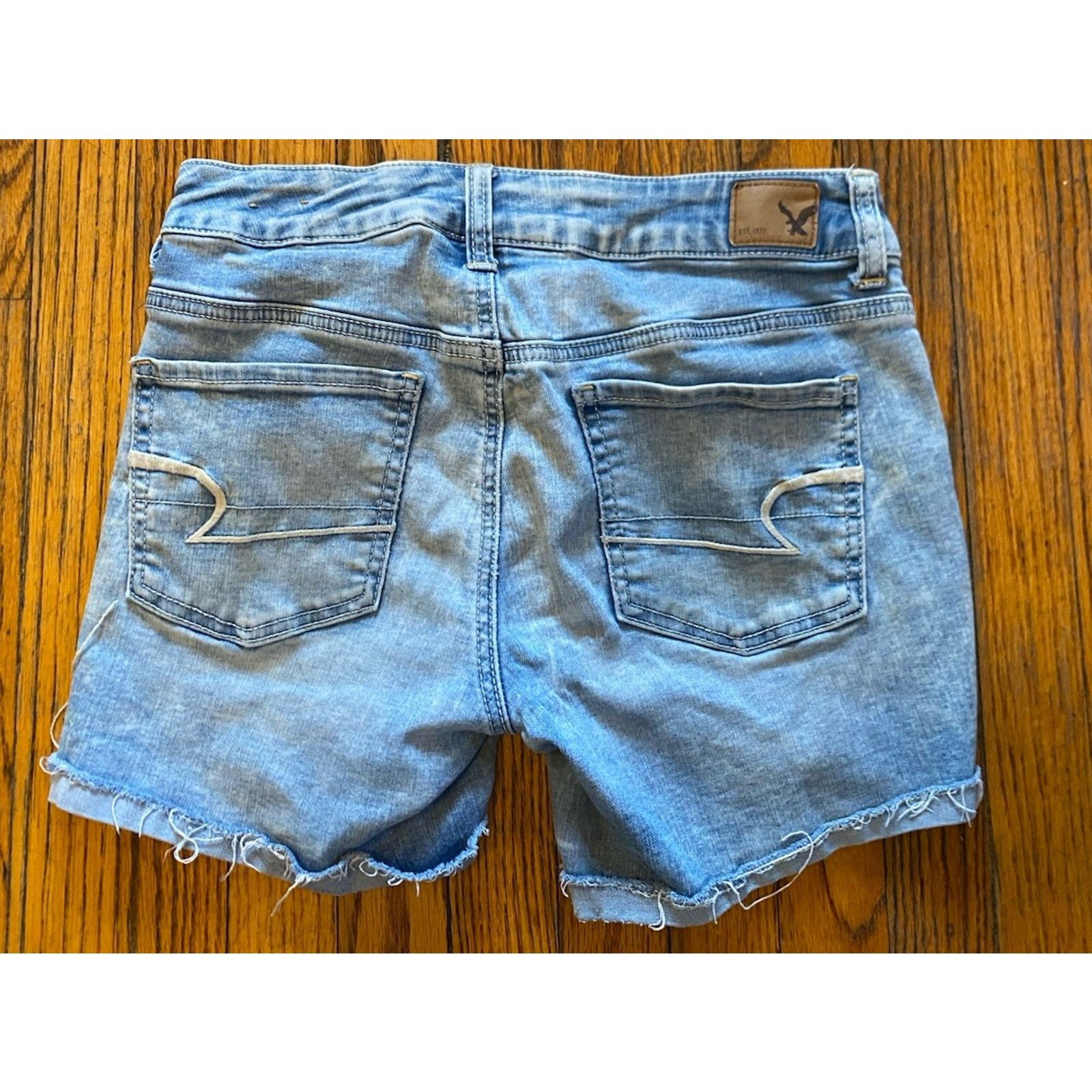 American Eagle Outfitters American Eagle Super Stretch Denim Jean Midi Shorts Womens 4 Size 27" / US 4 / IT 40 - 3 Thumbnail