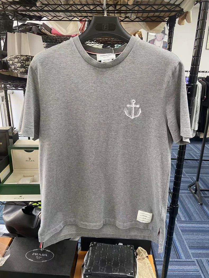 Thom Browne Thom Browne Short sleeves with boat anchor embroidery Size US L / EU 52-54 / 3 - 1 Thumbnail