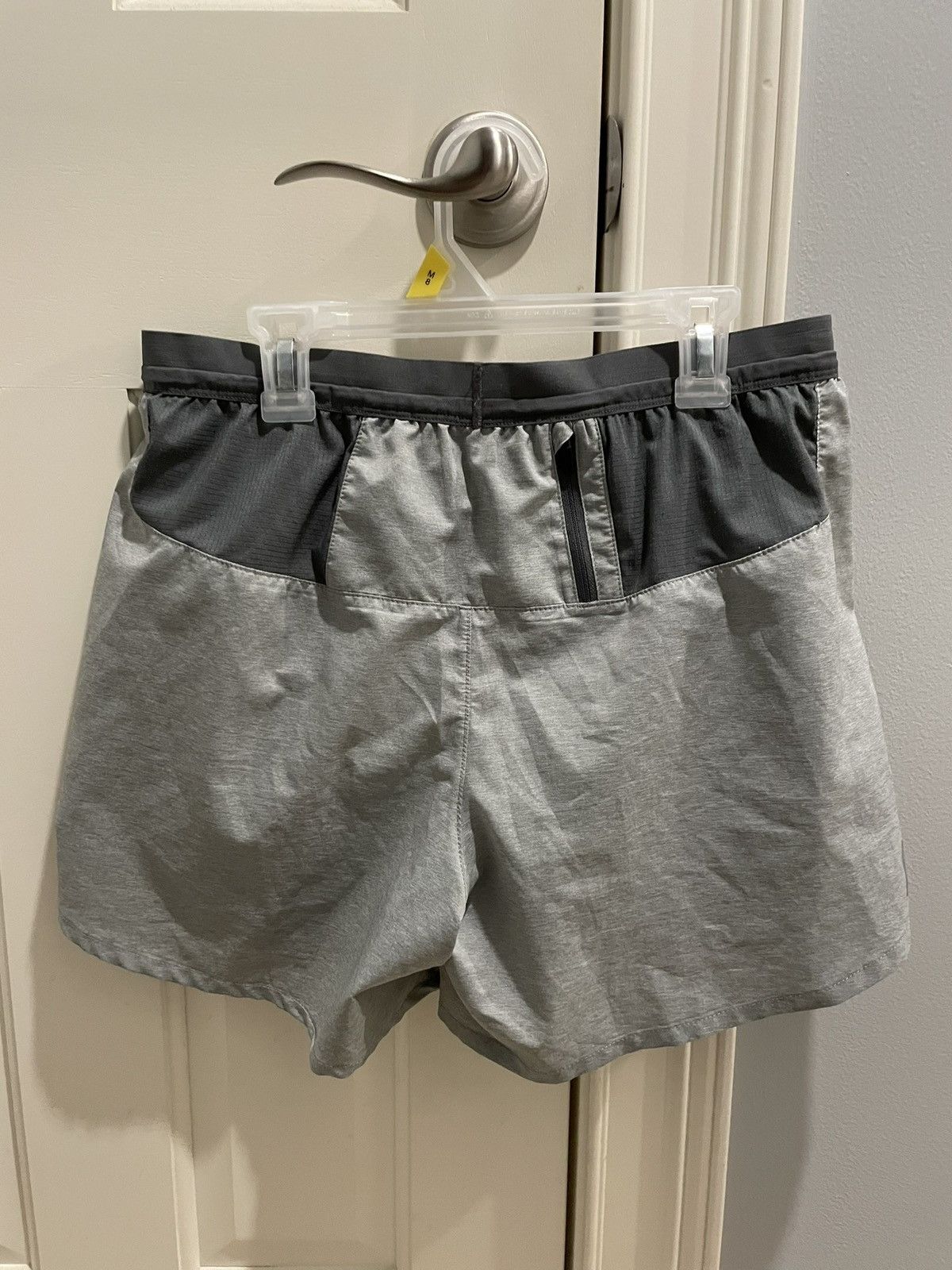 Nike Nike dri fit running shorts 5 inch small Size US 29 - 2 Thumbnail