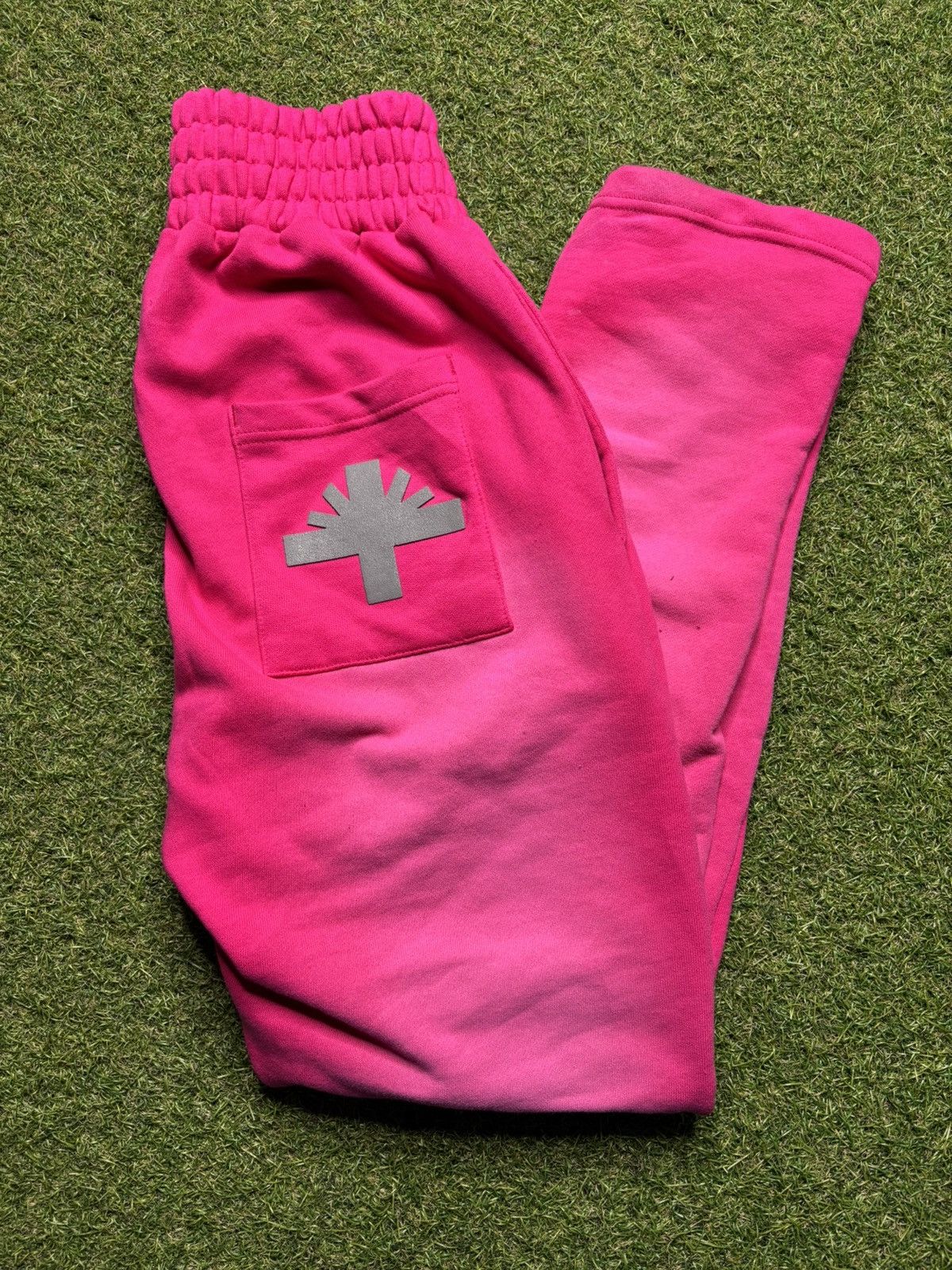 Vertabrae Vertabrae washed pink big logo sweatpants Size US 33 - 2 Thumbnail