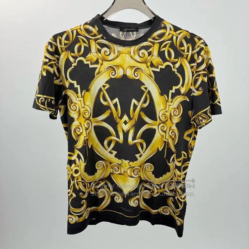 Versace Men's Yellow Printed T-Shirt .