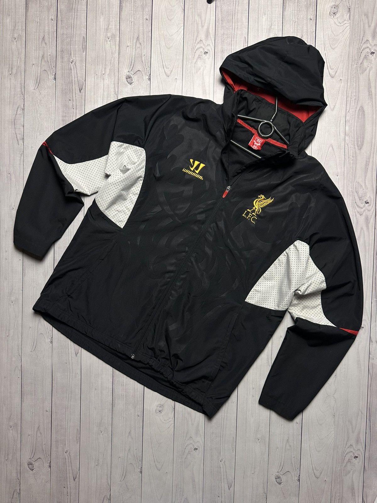 Vintage Vintage Liverpool soccer jacket size L logo Size US L / EU 52-54 / 3 - 1 Thumbnail