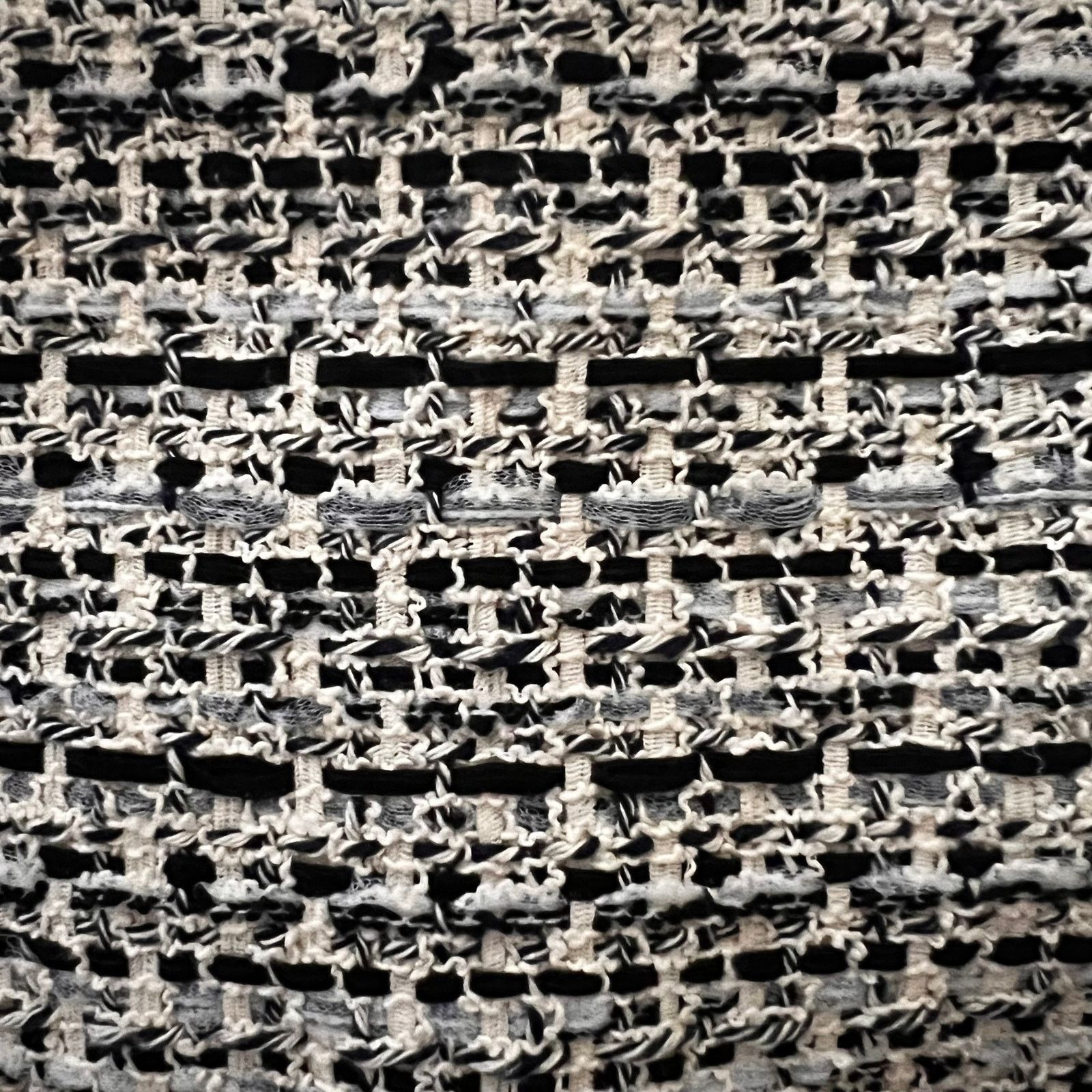 Nina Ricci Nina Ricci Tweed Pattern Knee Length Skirt, FR38/US6/S Size 30" / US 8 / IT 44 - 4 Thumbnail