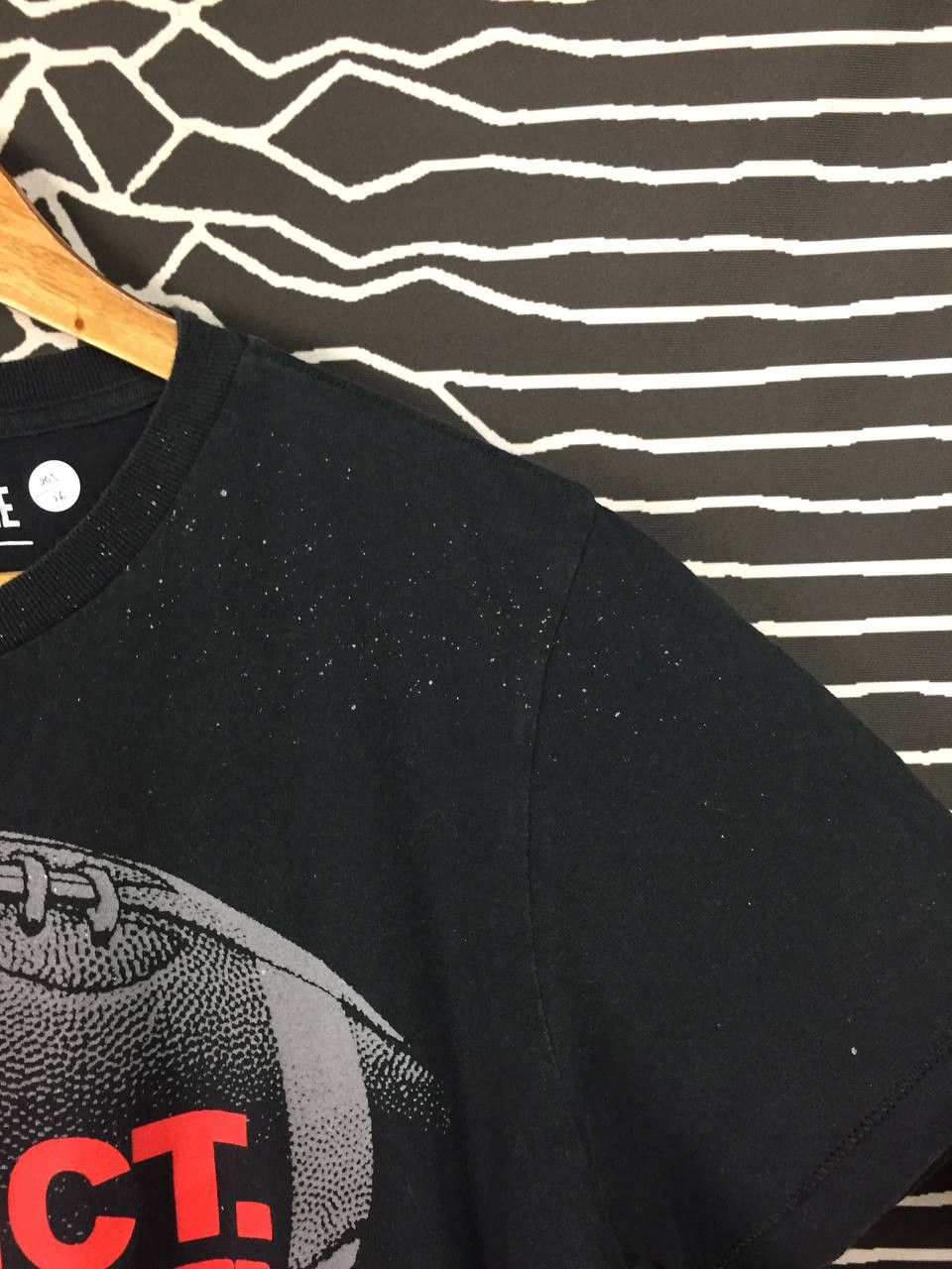 Aeropostale Aeropostale X ESPN Football Addict Graphic Tee Size M Size US M / EU 48-50 / 2 - 5 Thumbnail