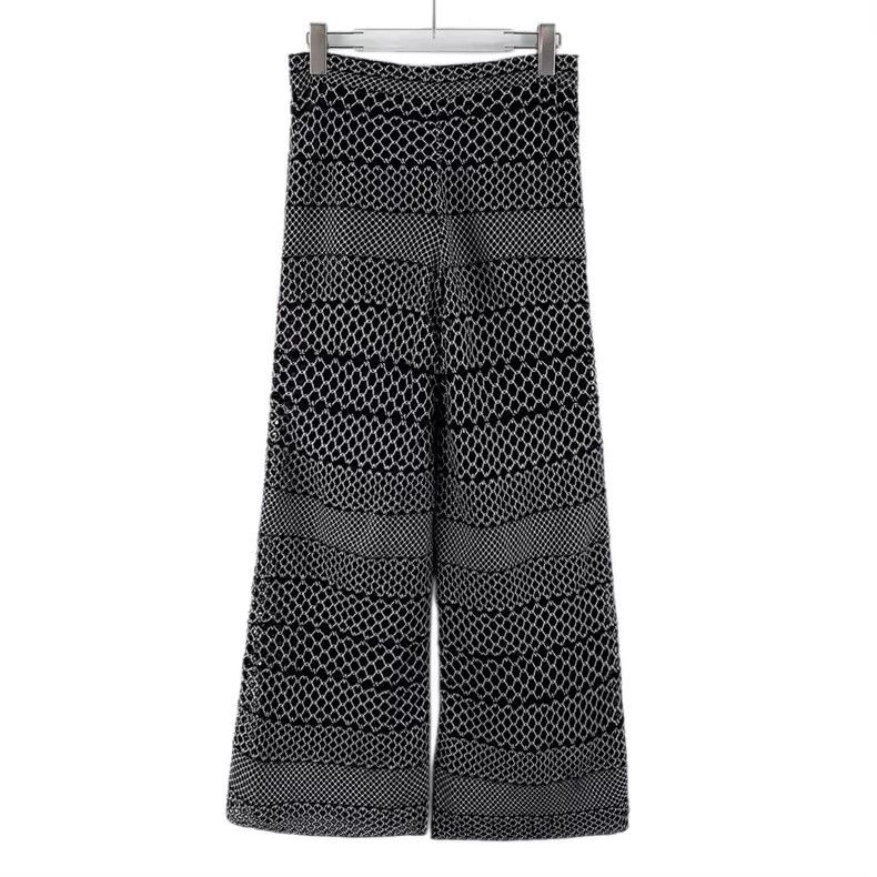 Chanel Chanel Black hollow woven cotton casual knitted tweed trou Size 25" / US 0 / IT 36 - 2 Thumbnail