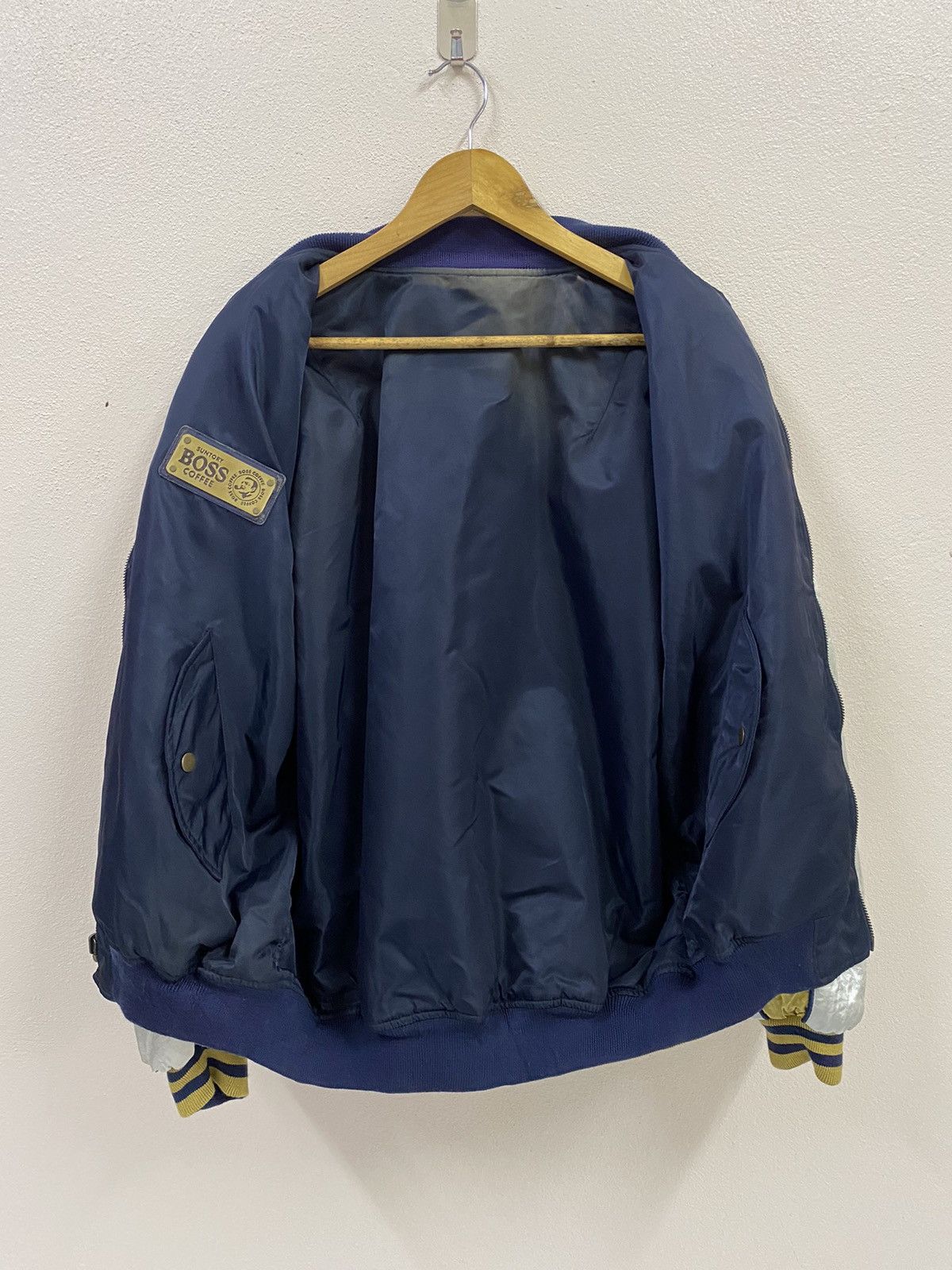 Vintage Vtg Suntory Coffe Boss 7 Bomber Jacket ( Revisible ) Size US L / EU 52-54 / 3 - 10 Thumbnail