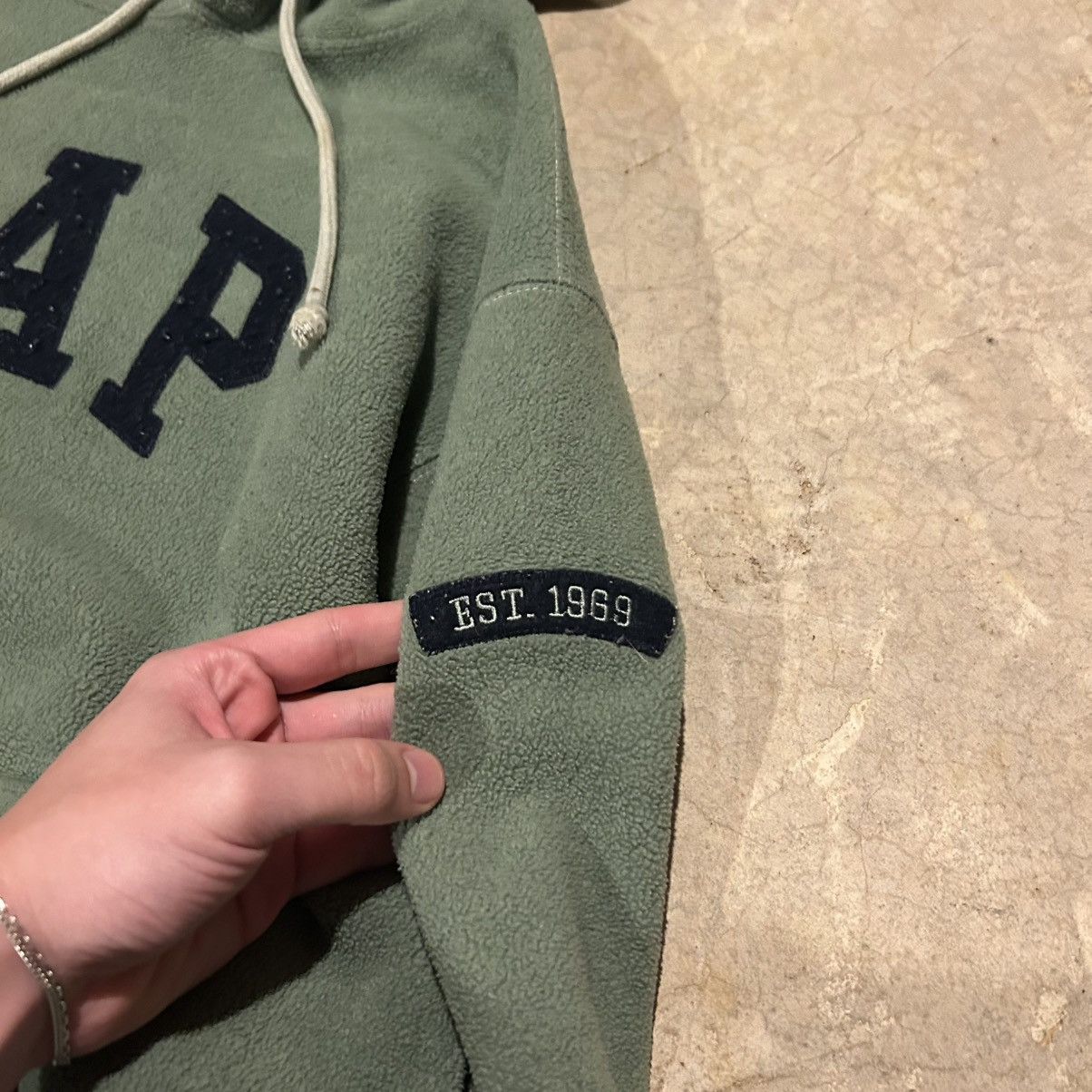 Gap × Vintage Crazy Vintage 90s Gap Fleece Arc Logo Hoodie Sage Green Size US M / EU 48-50 / 2 - 4 Thumbnail