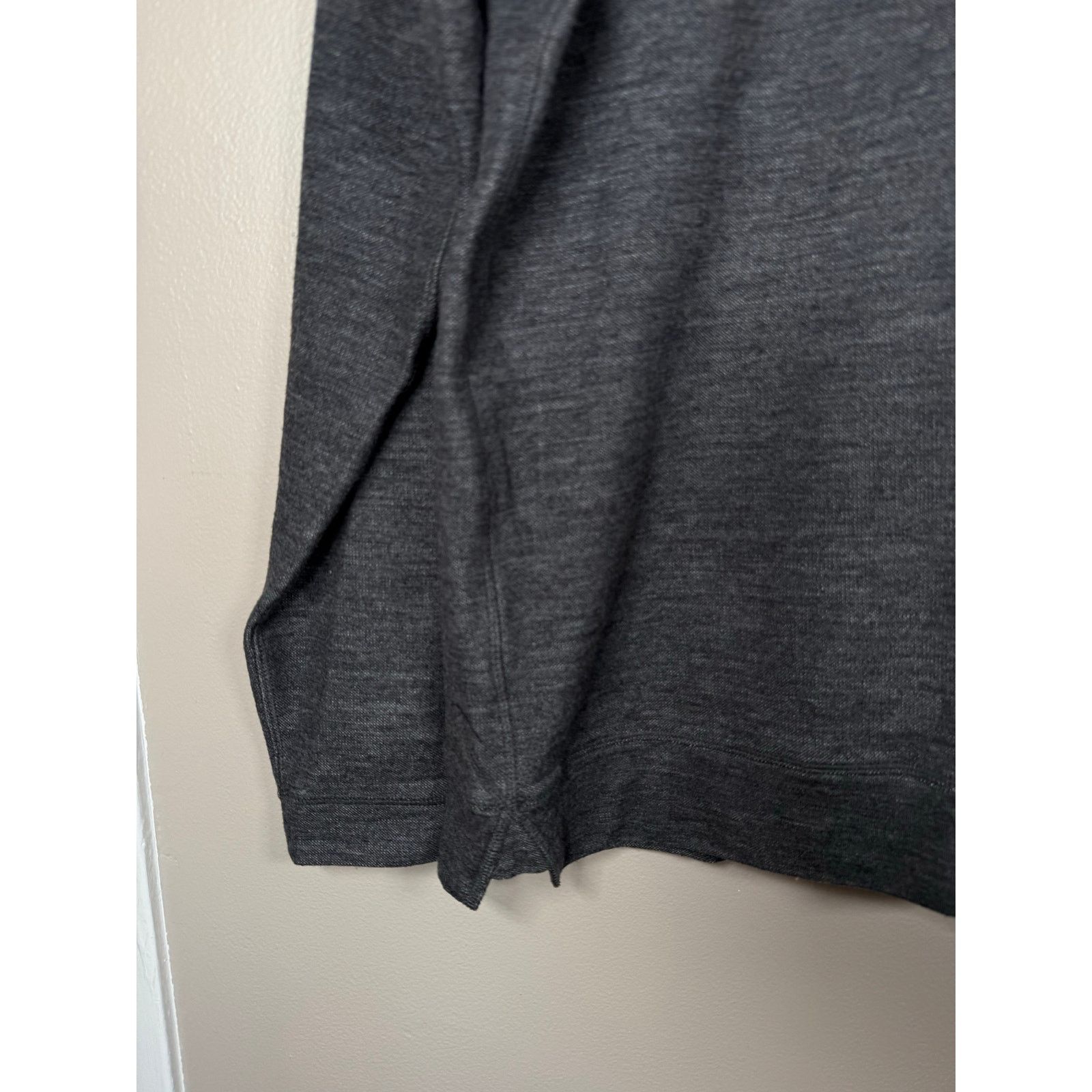 NWKC NWOT NWKC Mens CREW Top in CHARCOAL size L $199 Size US L / EU 52-54 / 3 - 6 Thumbnail