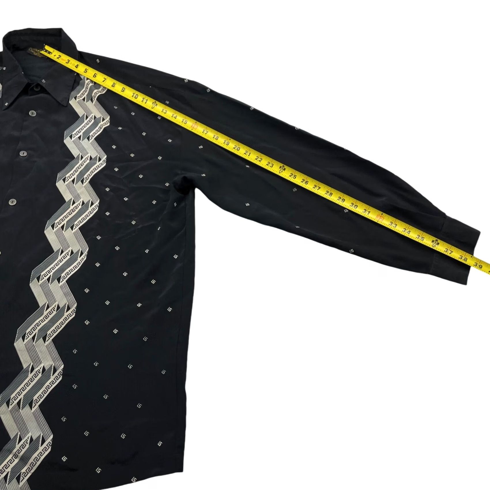 Vintage VINTAGE Monzini Shirt Geometric Baroque Black 2XL Long Sleeve Button-Up USA Mens Size US XXL / EU 58 / 5 - 6 Thumbnail