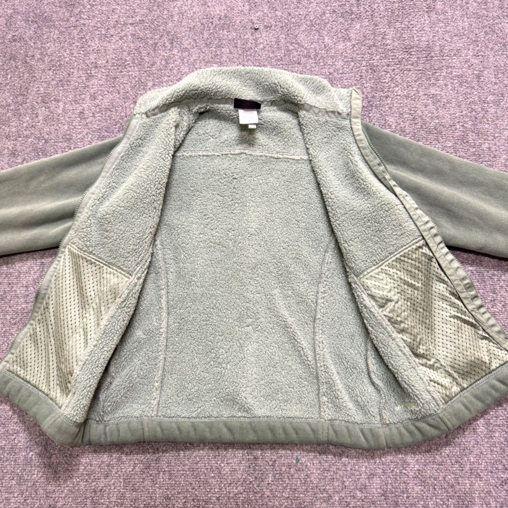 Patagonia Patagonia Synchilla Faux Fur Teddy Women Jacket Full Zip Size S Green Cotton Blend Basic Jacket Womens S Green Size S / US 4 / IT 40 - 2 Thumbnail