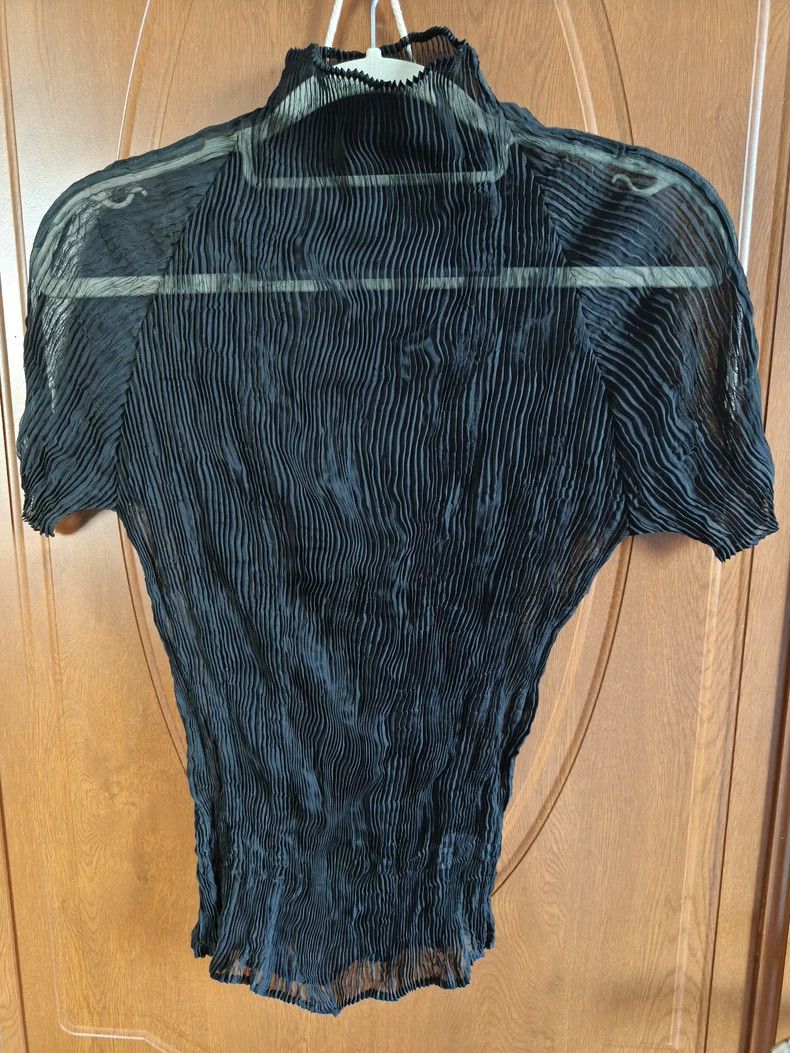 Issey Miyake Issey Miyake size:2 Black short-sleeved shirt with willow Size XS / US 0-2 / IT 36-38 - 1 Thumbnail