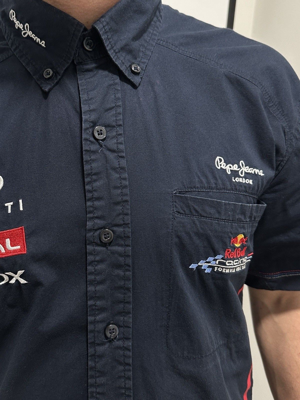 Pepe Jeans Pepe Jeans Red Bull Mens Shirt Formula One F1 Infiniti Size US M / EU 48-50 / 2 - 7 Thumbnail