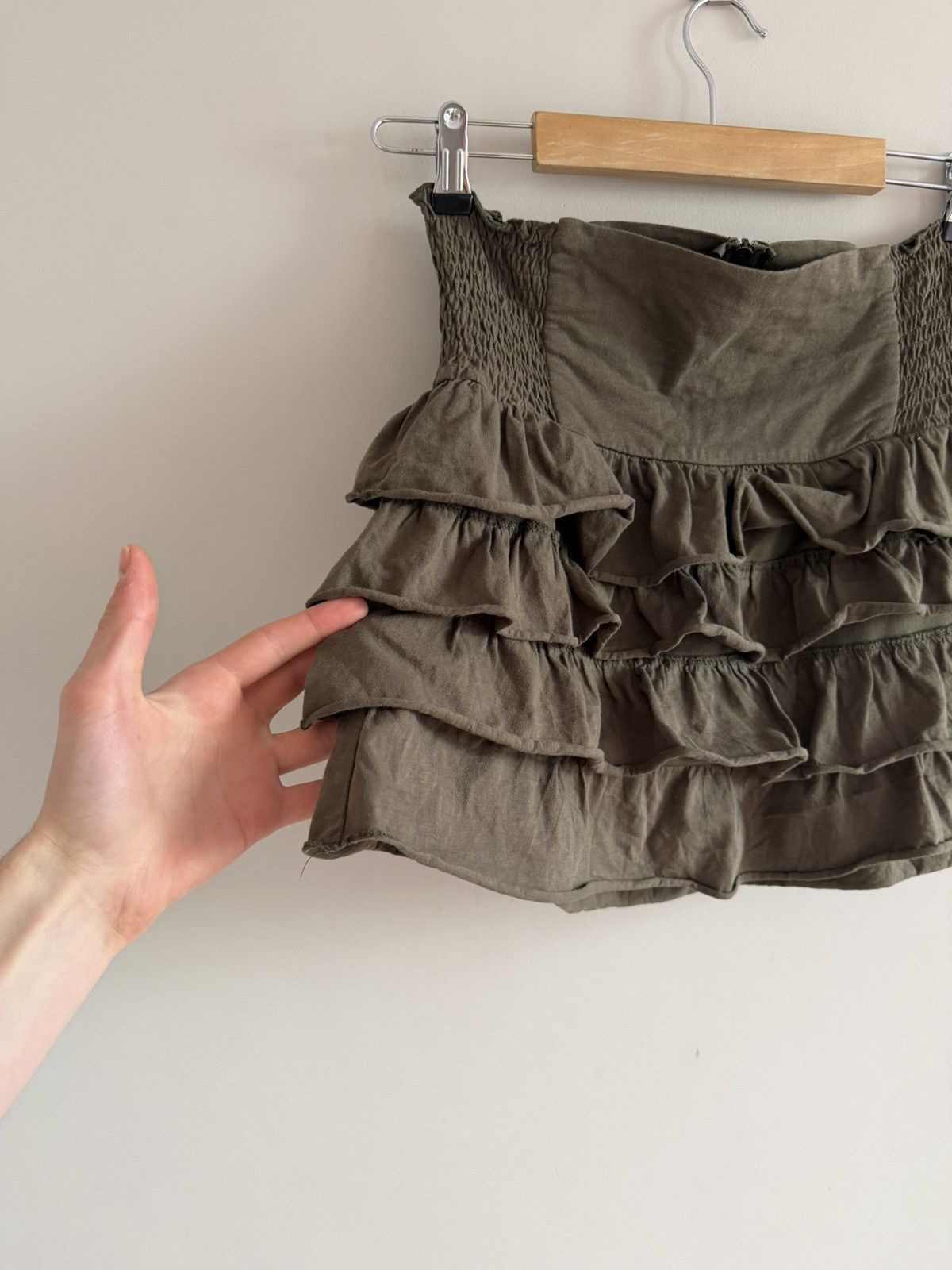 Vintage Vintage Ruffled Mini Skirt Khaki Size 28" / US 6 / IT 42 - 3 Thumbnail
