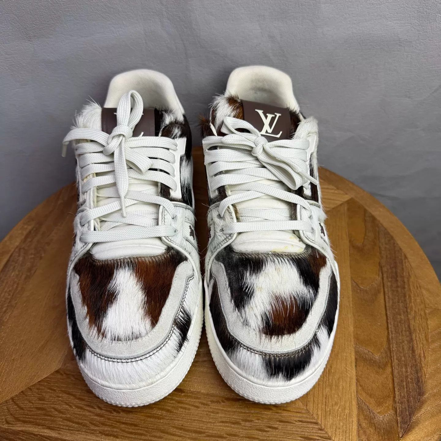 Louis Vuitton LV Trainer White Chocolate Horsehair UK7/41 95 New Size US 8 / EU 41 - 2 Thumbnail