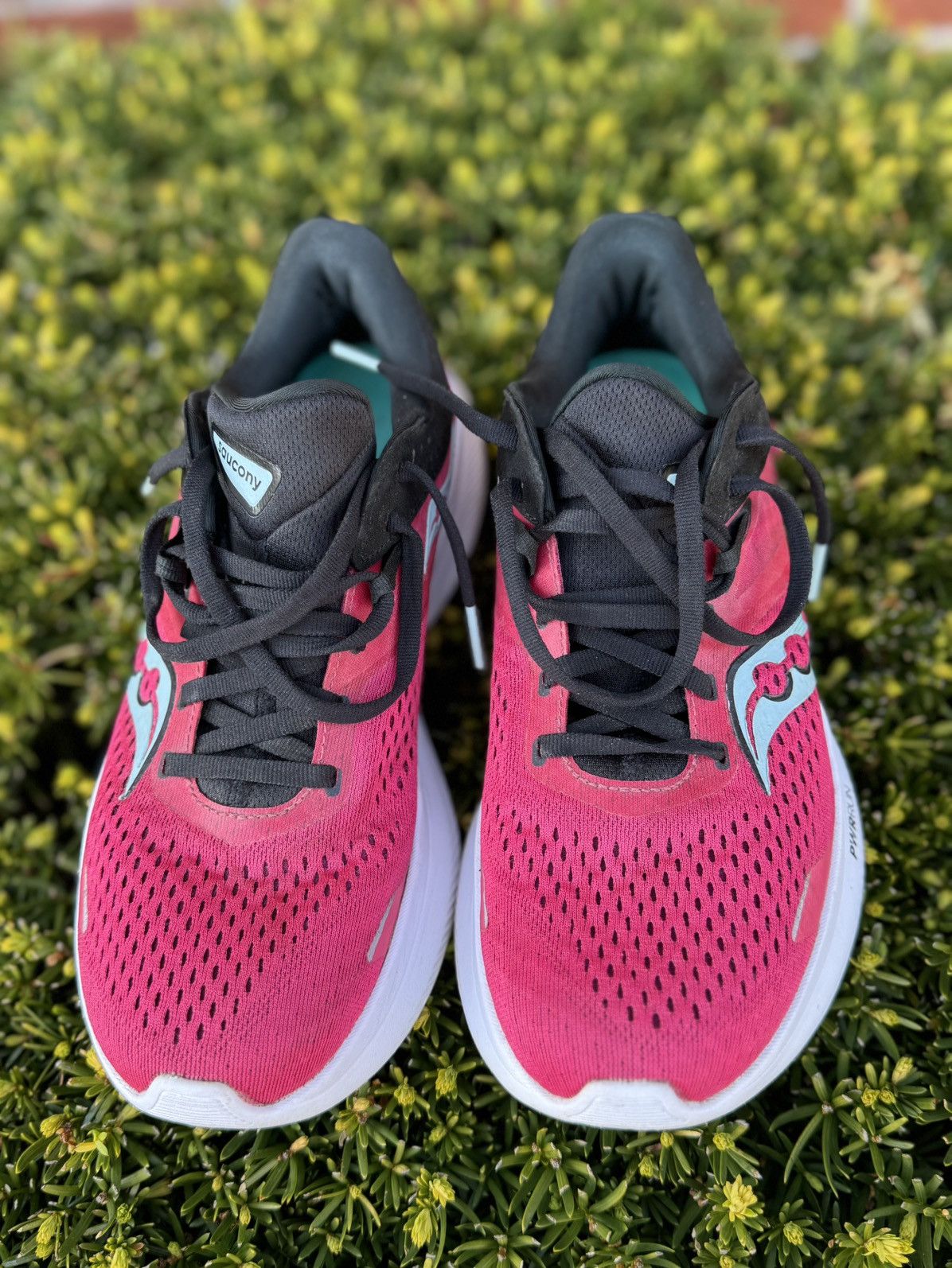 Saucony Saucony Women's 16 Sneaker, ROSE/BLACK, Size USA 8, Euro 39 Size US 8 / IT 38 - 2 Thumbnail
