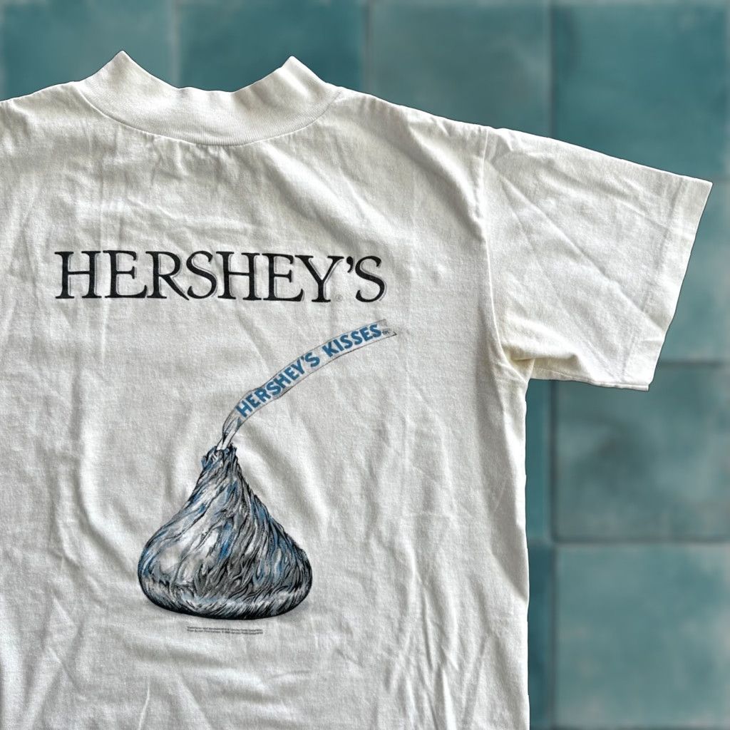 Vintage VINTAGE Hersheys T Shirt Murina White Short Sleeve Crew Neck Men M Candy Snack Kiss Cute Funny 90s 80s 70s Vintage Theme Mens Size US M / EU 48-50 / 2 - 1 Thumbnail
