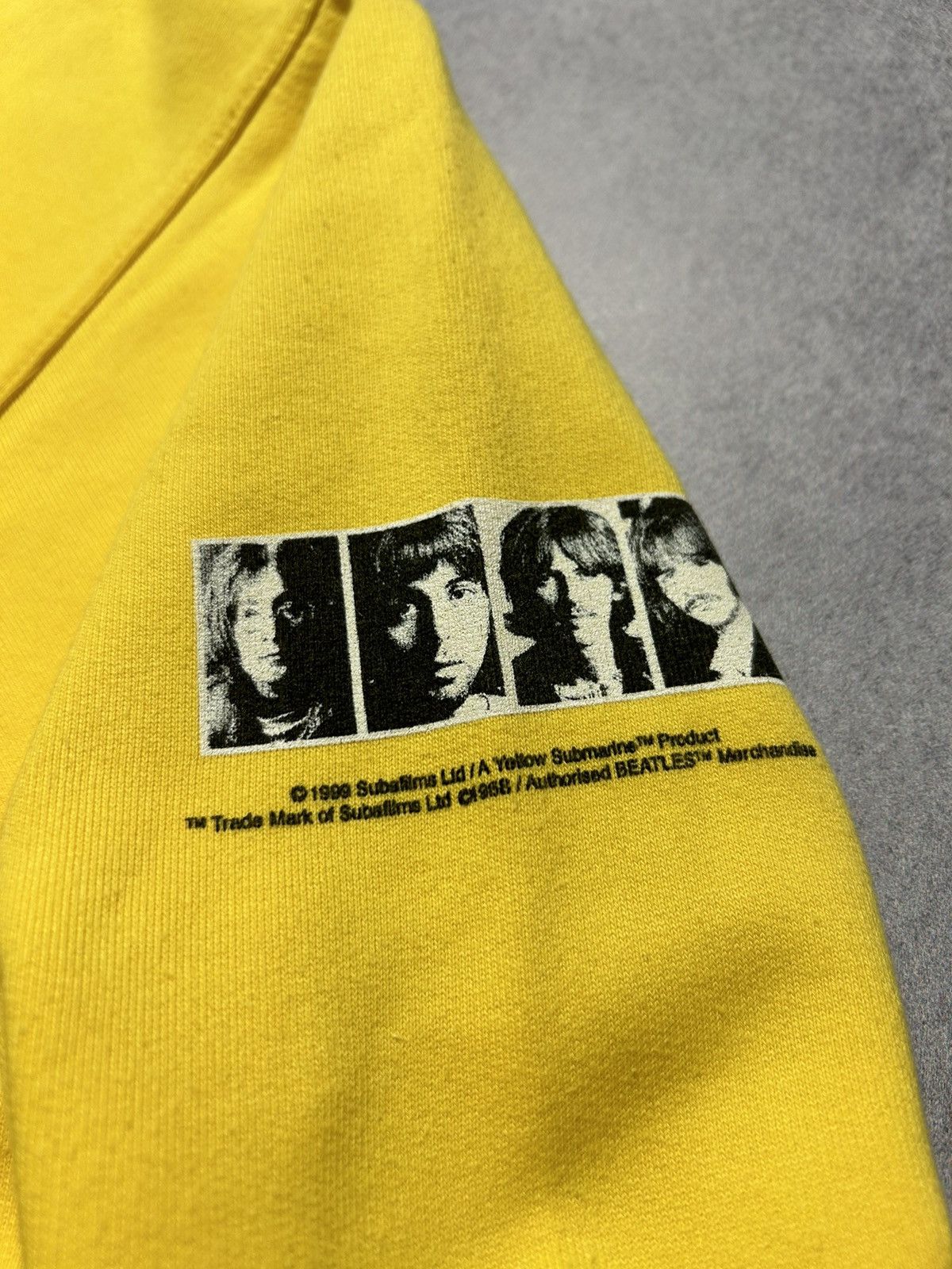 Band Tees × Quiksilver × Vintage Vtg Quiksilver The Beatles 1999s Yellow Submarine Sweatshirt Size US L / EU 52-54 / 3 - 5 Thumbnail