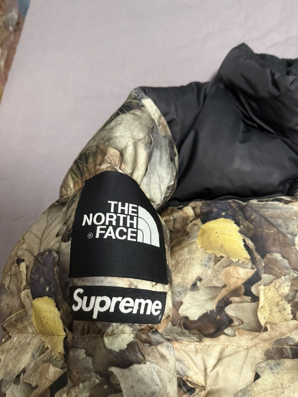 Supreme × The North Face Supreme tnf the north face leaves nuptse Jacket Size US L / EU 52-54 / 3 - 2 Thumbnail