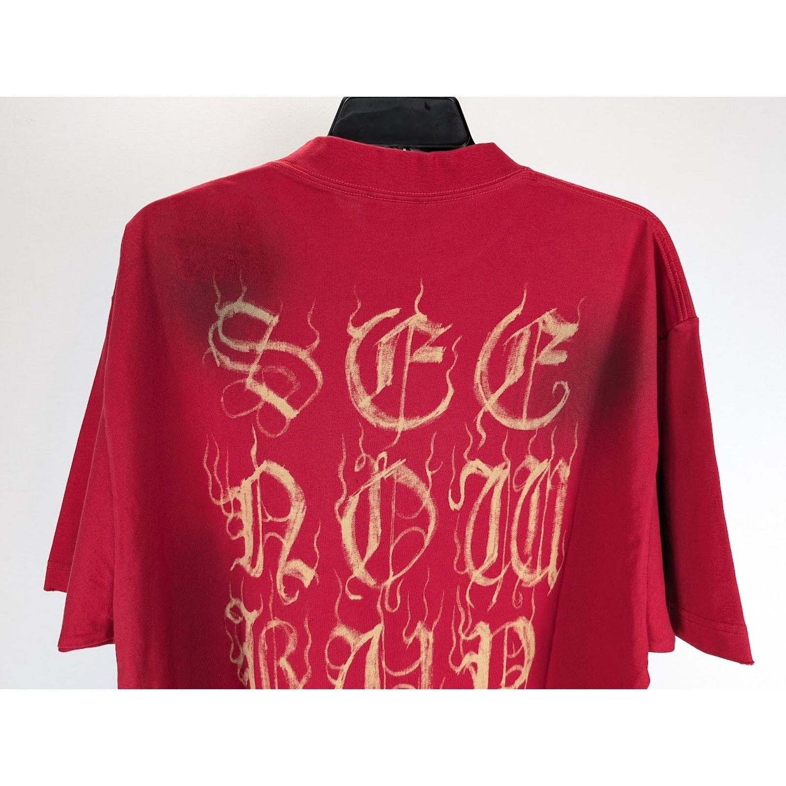 Balenciaga o1rshd1 Heavy Metal Short Sleeve T-Shirt in Red Size US S / EU 44-46 / 1 - 12 Thumbnail