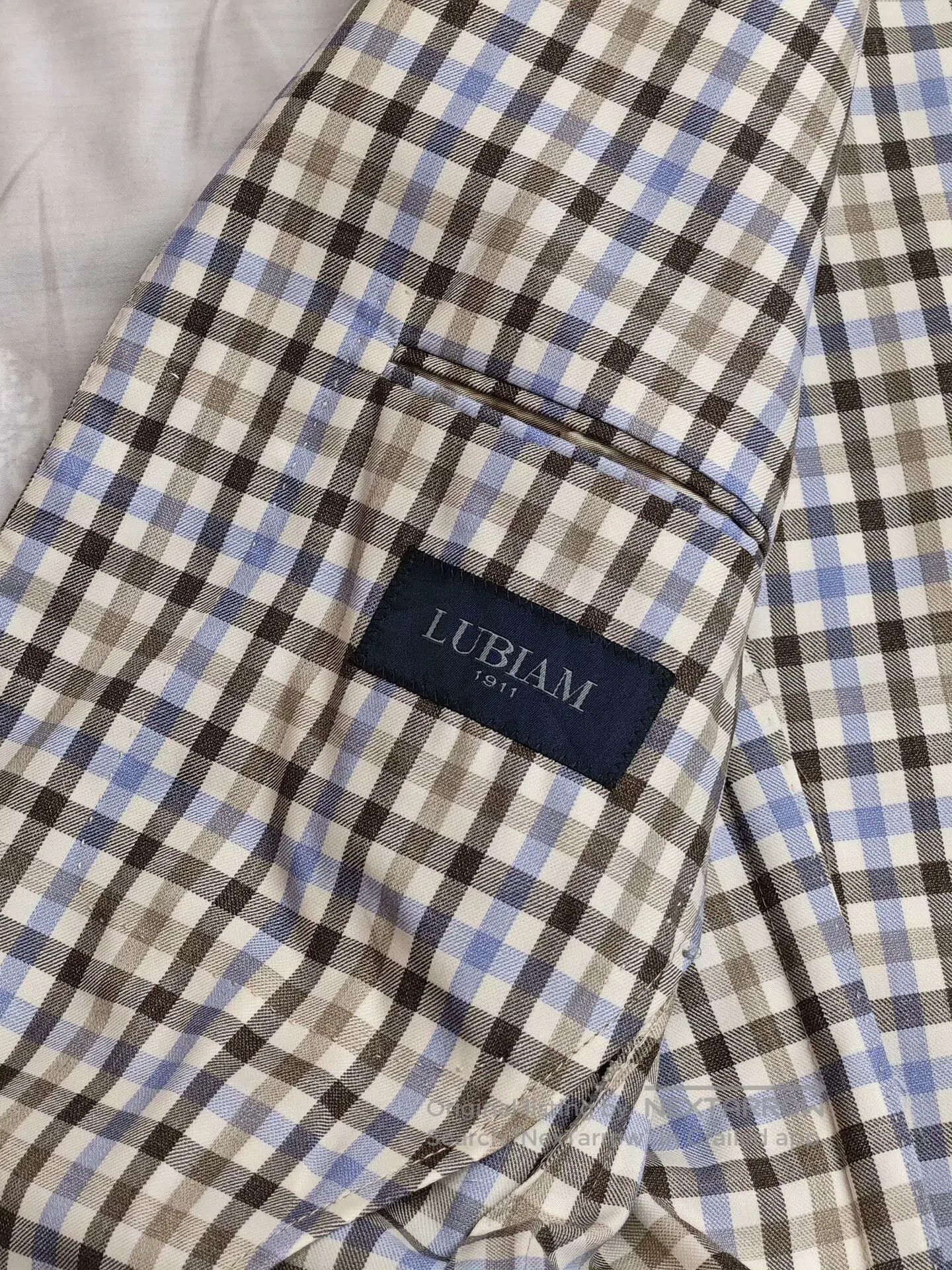 Lubiam Italian Wool Checkered Blazer. Size US S / EU 44-46 / 1 - 7 Thumbnail