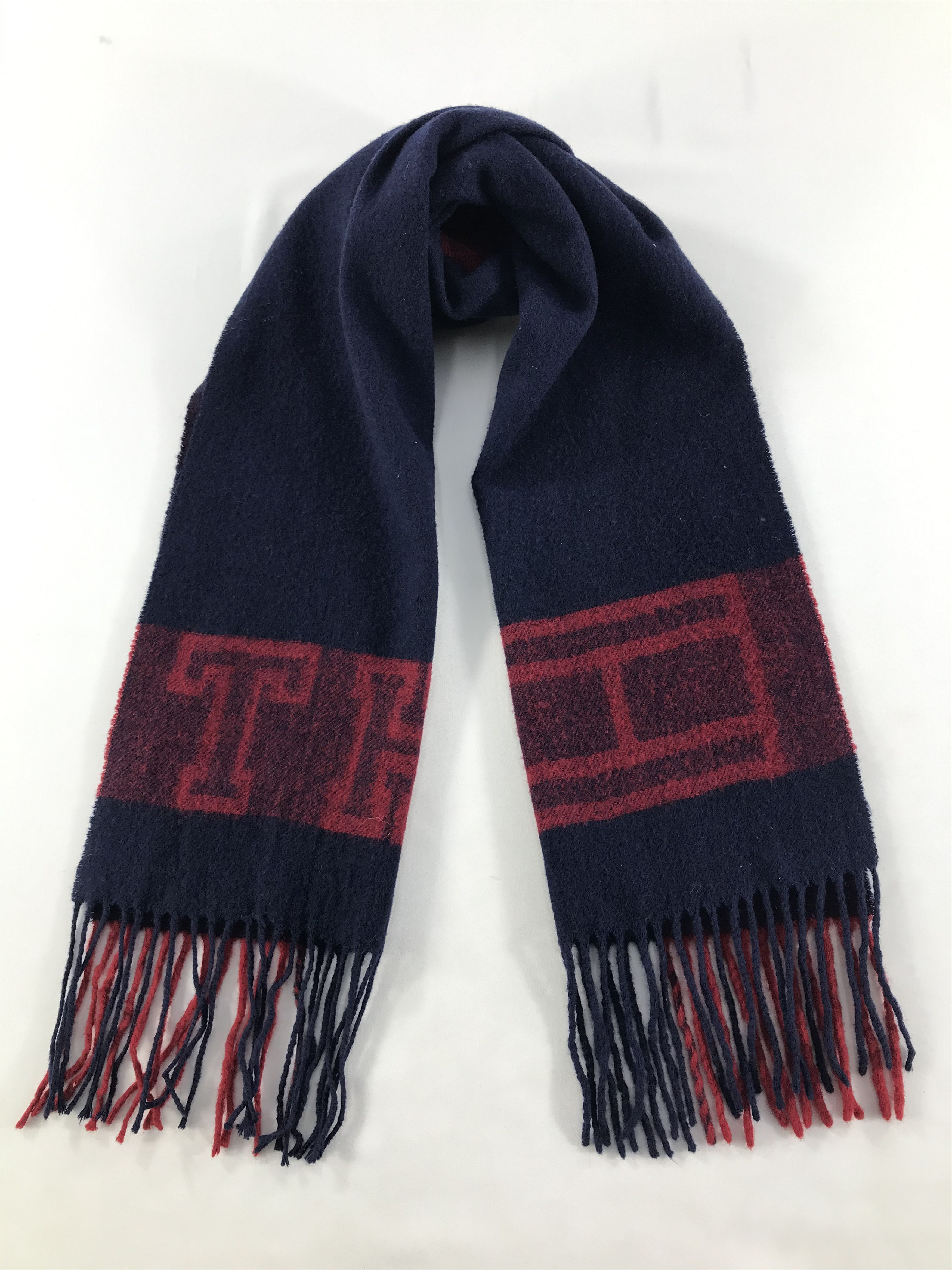 Vintage Tommy Hilfiger Scarf/Muffler/Neckwear MF1032