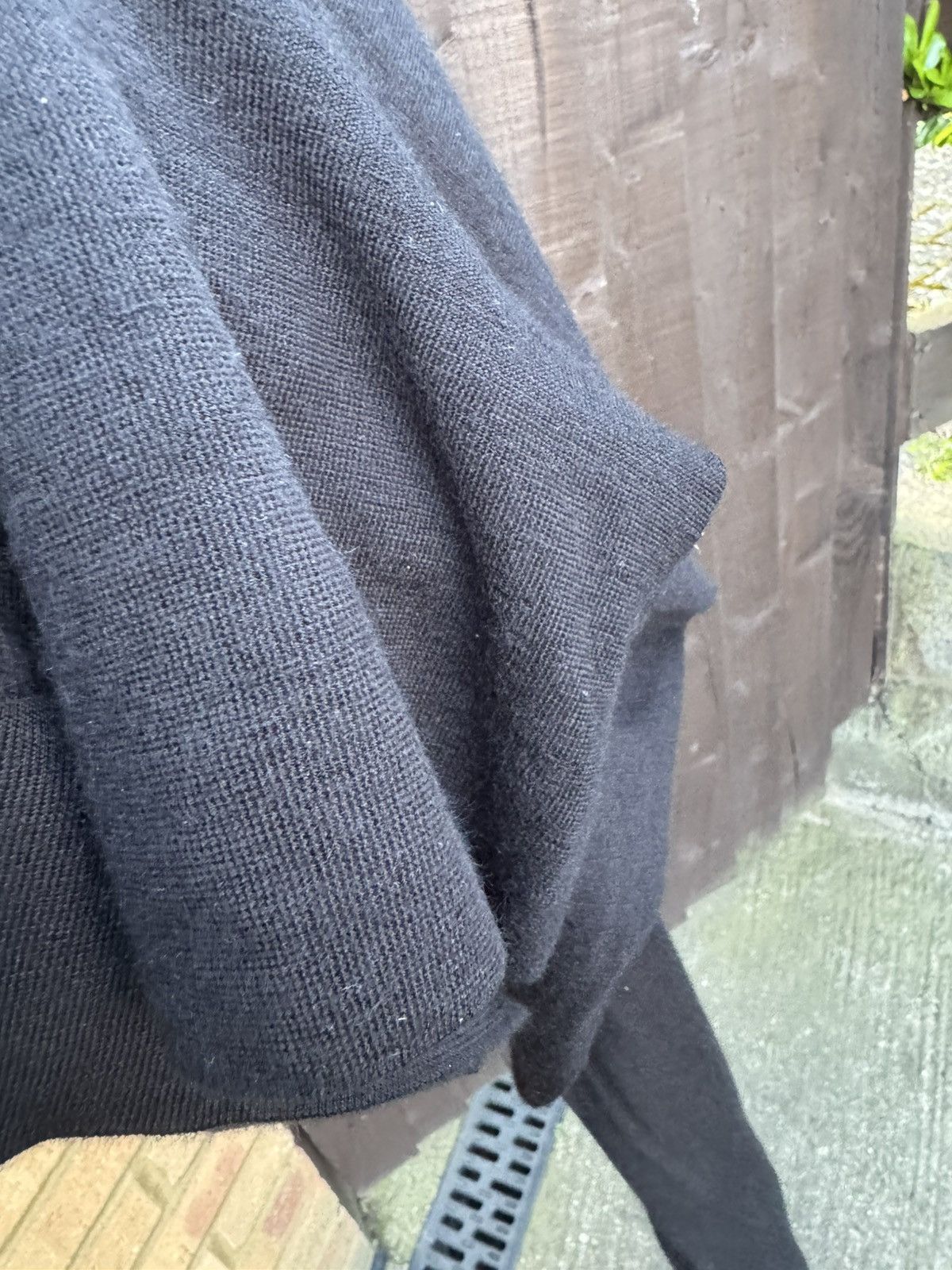 Dior DIOR cashmere jumper REAL SIZES SHOWN IN PHOTOS BY TAPE Size US M / EU 48-50 / 2 - 19 Thumbnail