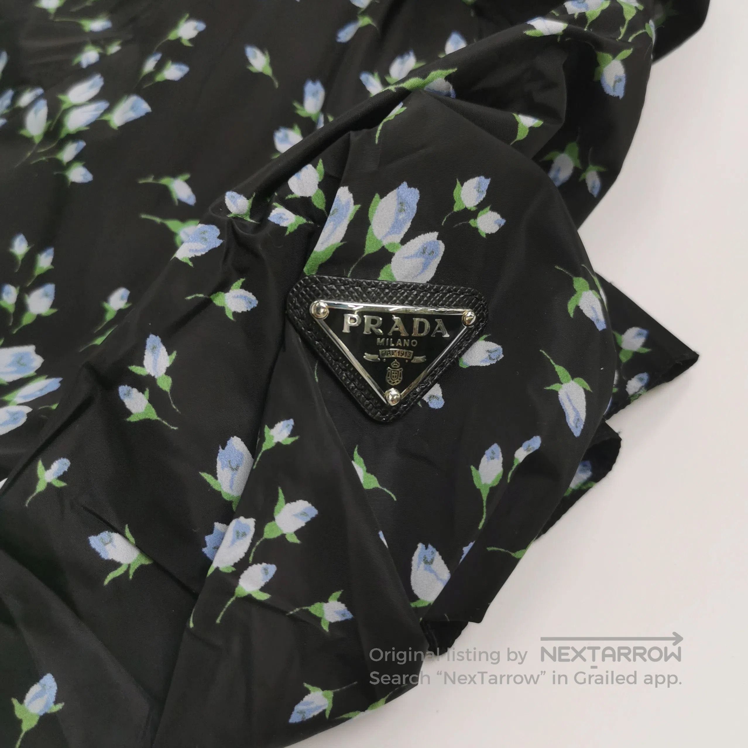Prada Prada Contrast Color Hooded Jacket Size 4. Size US L / EU 52-54 / 3 - 3 Thumbnail