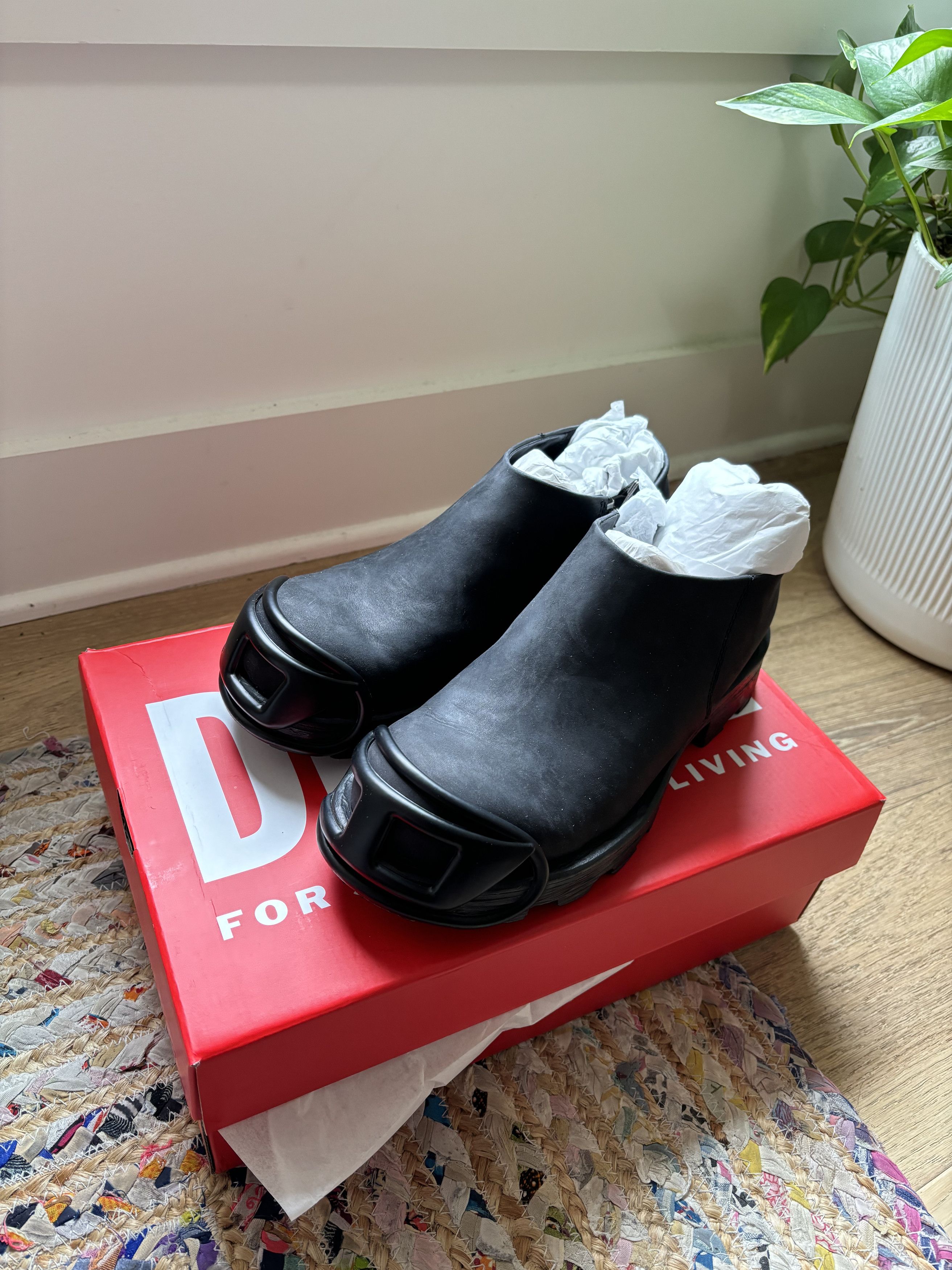Diesel AW23 RUNWAY D-HAMMER BOOTS Size US 10 / EU 43 - 1 Thumbnail