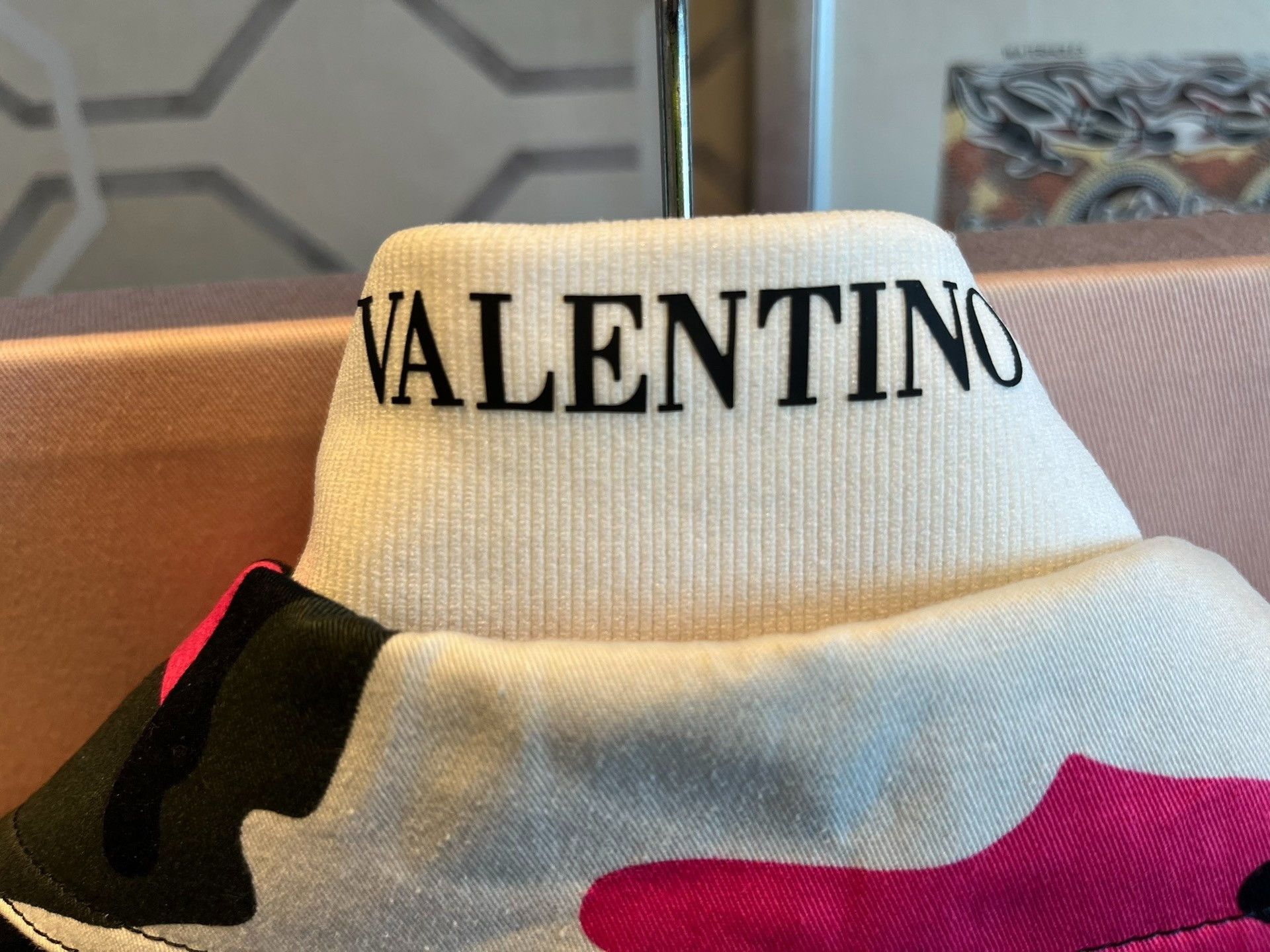 Valentino Valentino Pink Camouflage Shirt Jacket Size US S / EU 44-46 / 1 - 4 Thumbnail